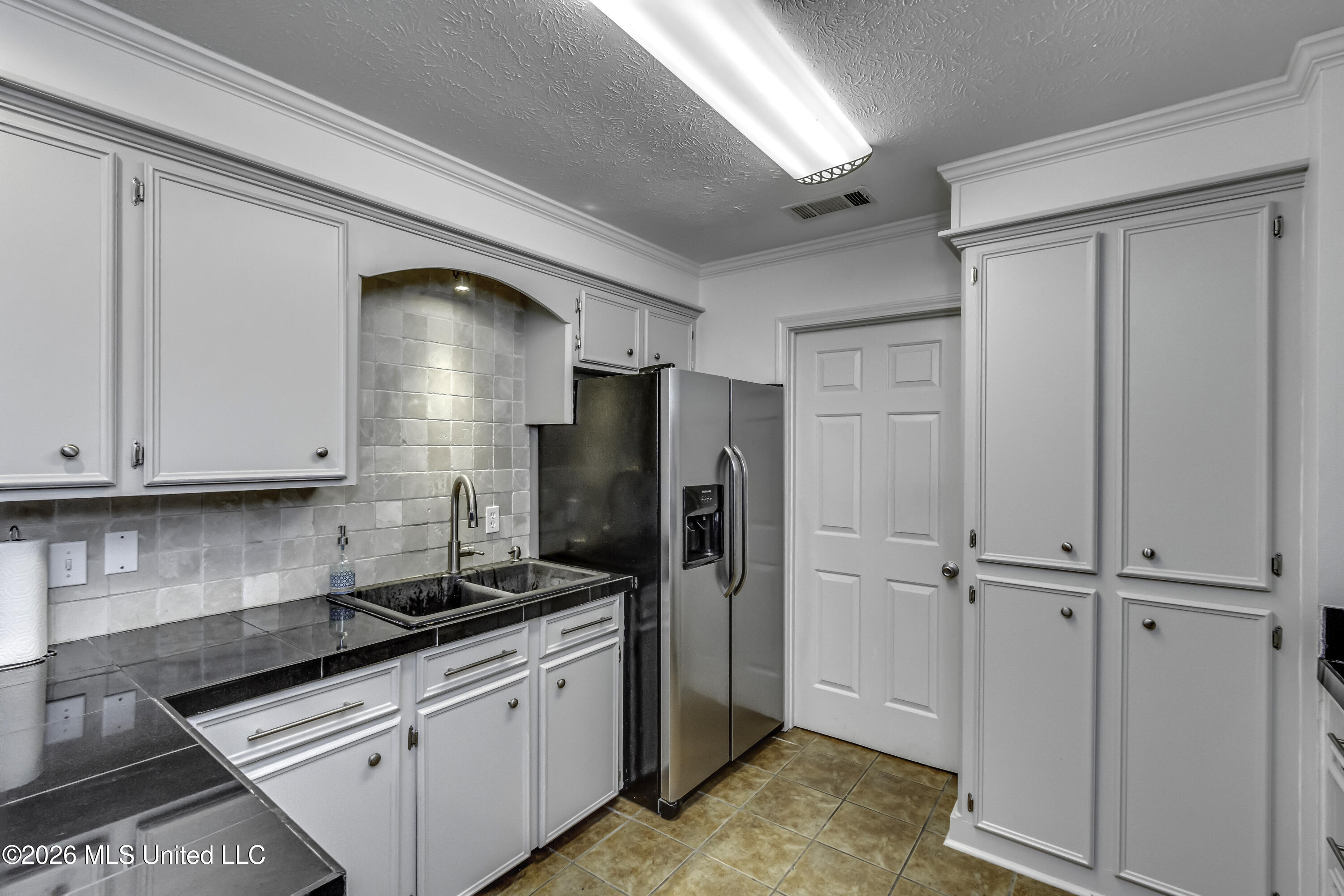 226 Waterwood Drive Property Photo 14