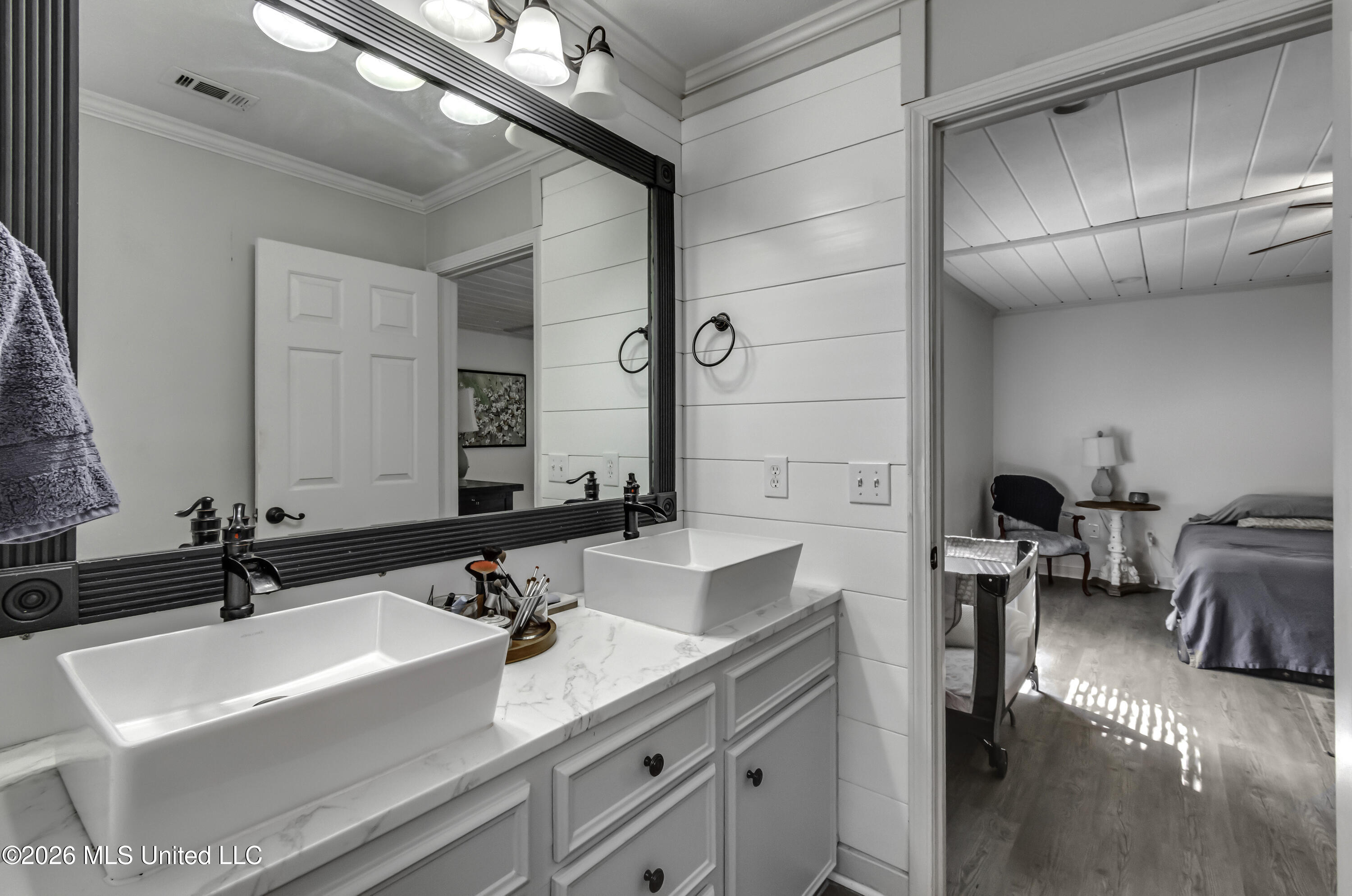 226 Waterwood Drive Property Photo 32