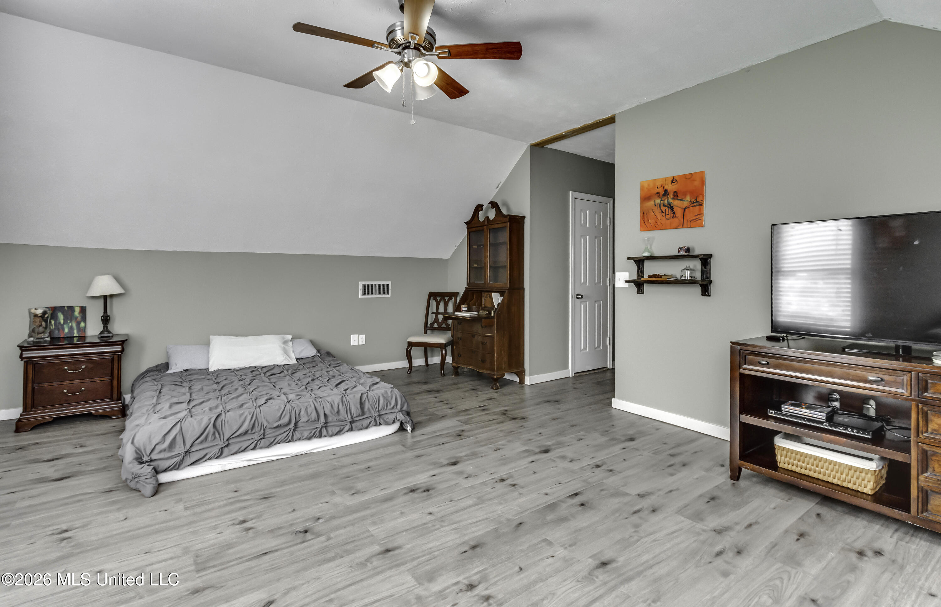 226 Waterwood Drive Property Photo 45