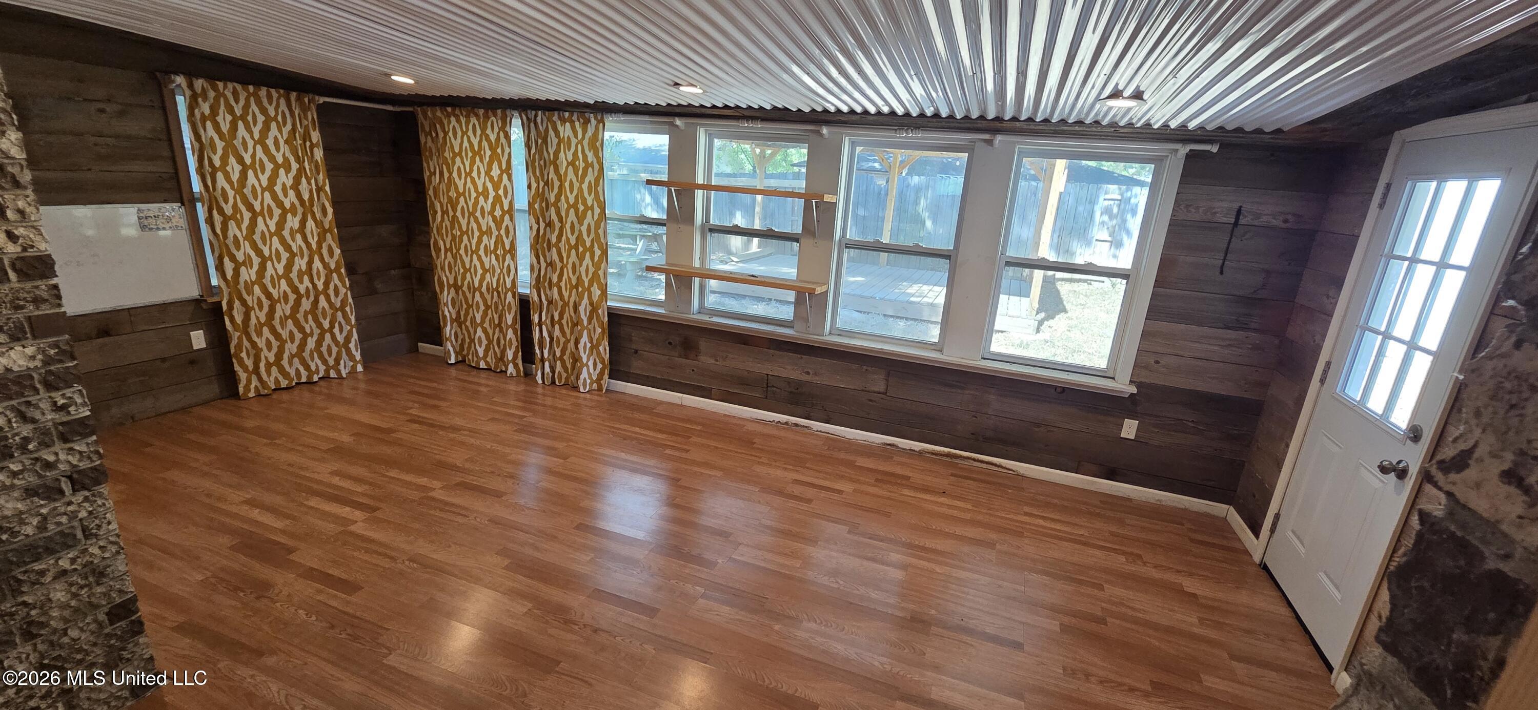 2192 Holbrook Cove Property Photo 23