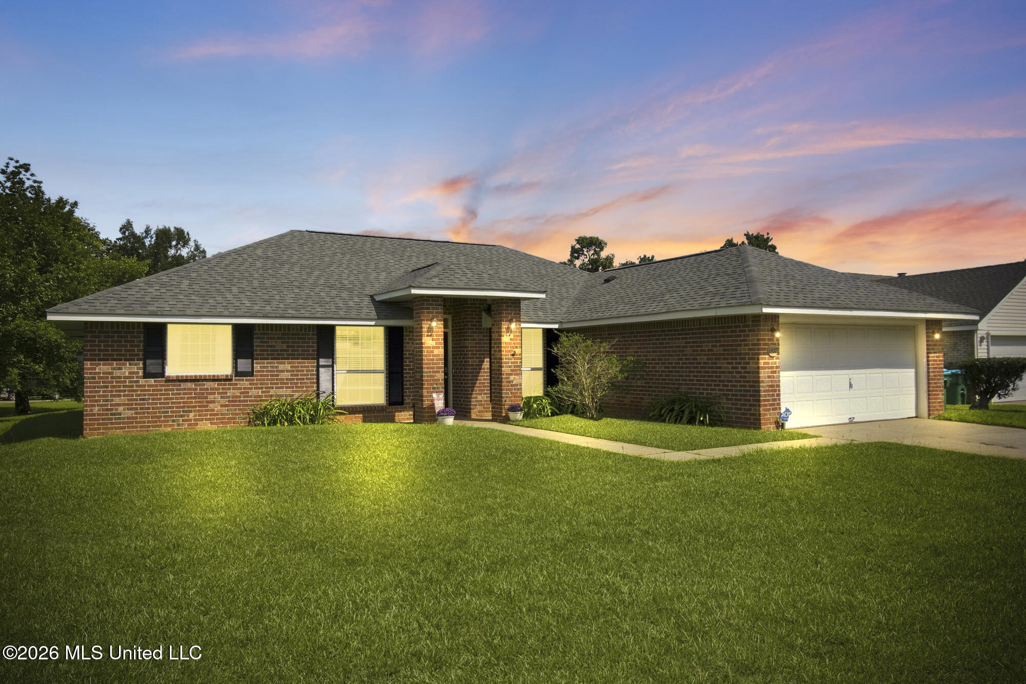 13071 Windcrest Lane Property Photo 2