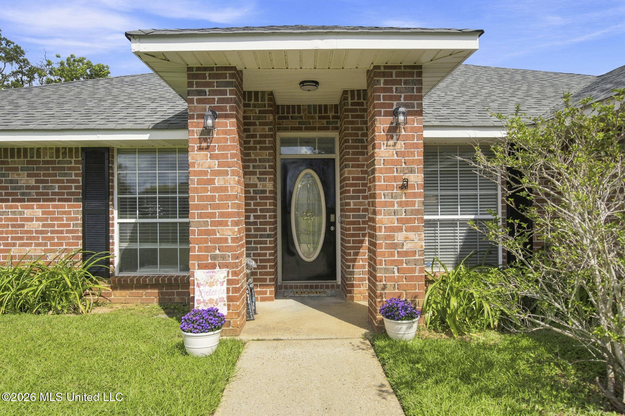 13071 Windcrest Lane Property Photo 4