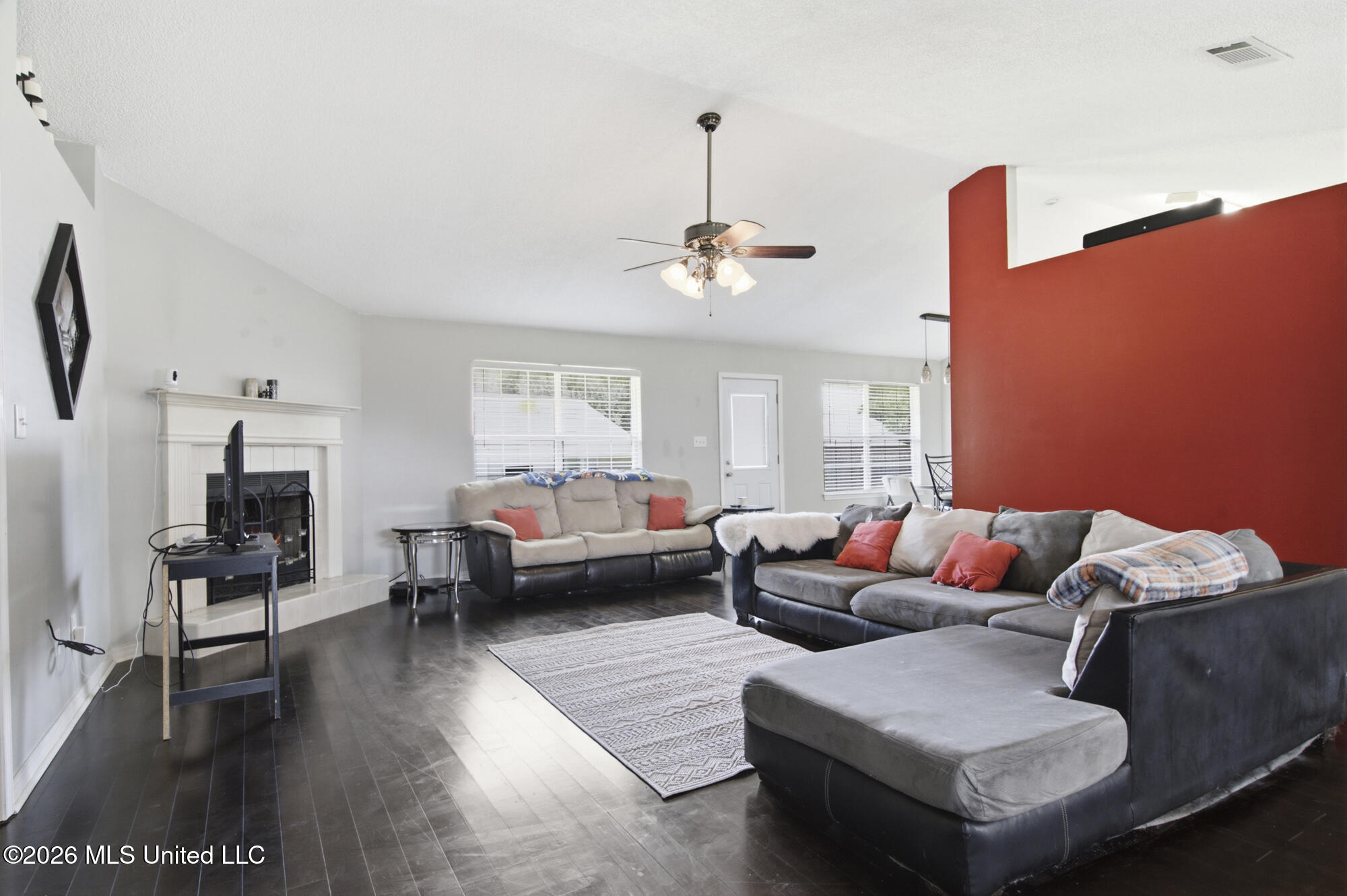 13071 Windcrest Lane Property Photo 5