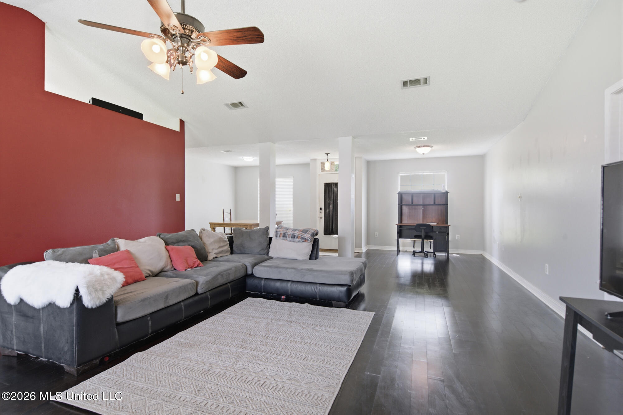 13071 Windcrest Lane Property Photo 8