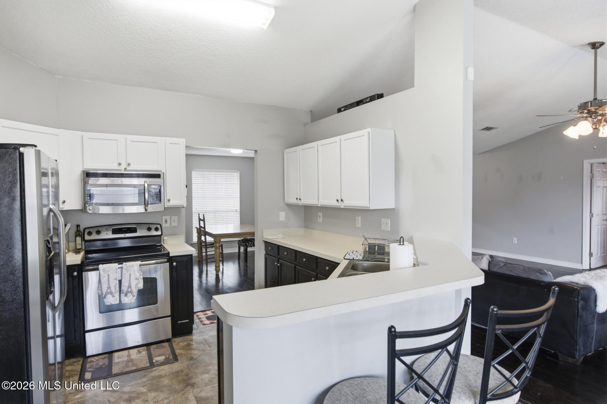 13071 Windcrest Lane Property Photo 15