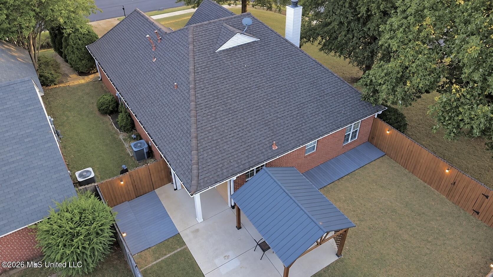 9240 Huron Drive Property Photo 4