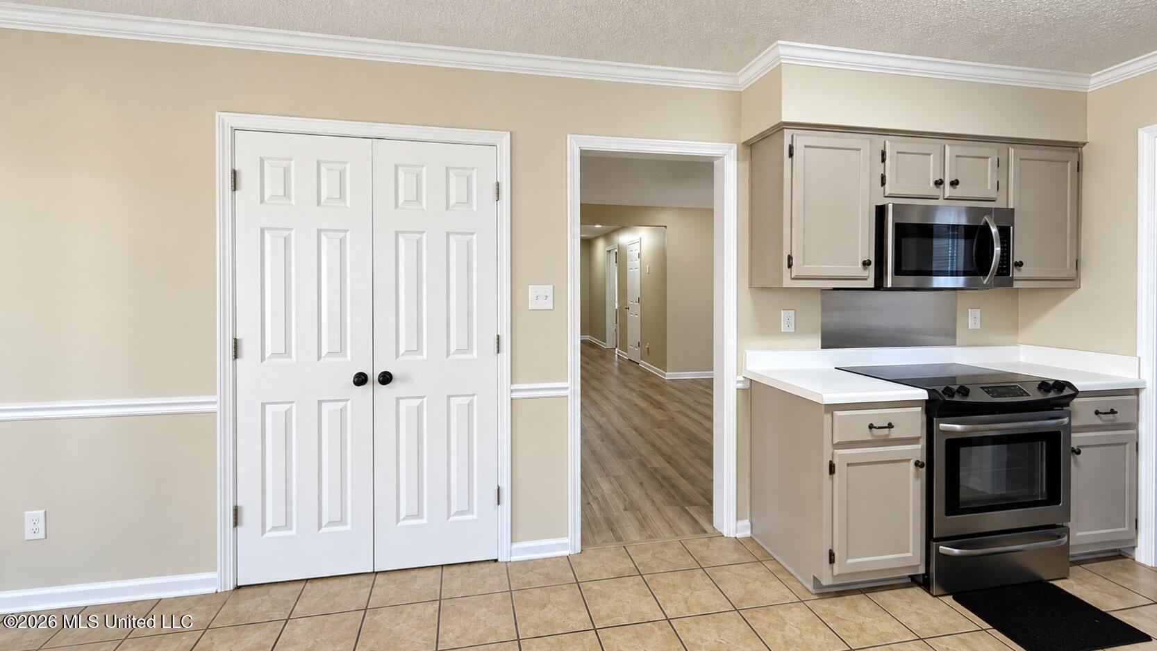 9240 Huron Drive Property Photo 29