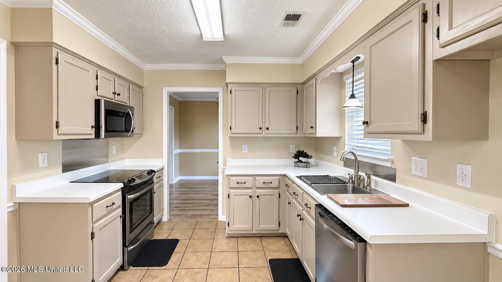 9240 Huron Drive Property Photo 31