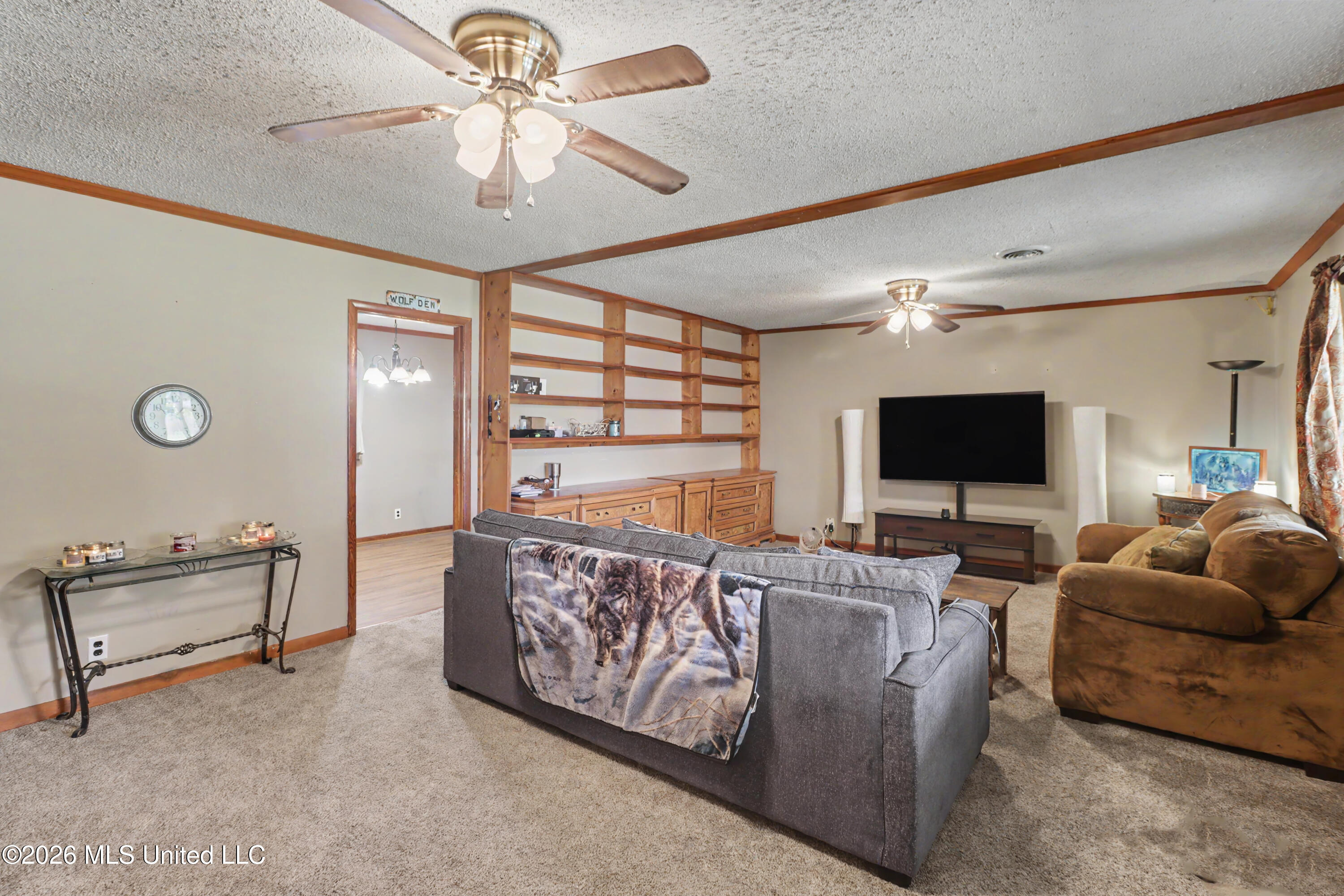 10604 Oak Street Property Photo 6