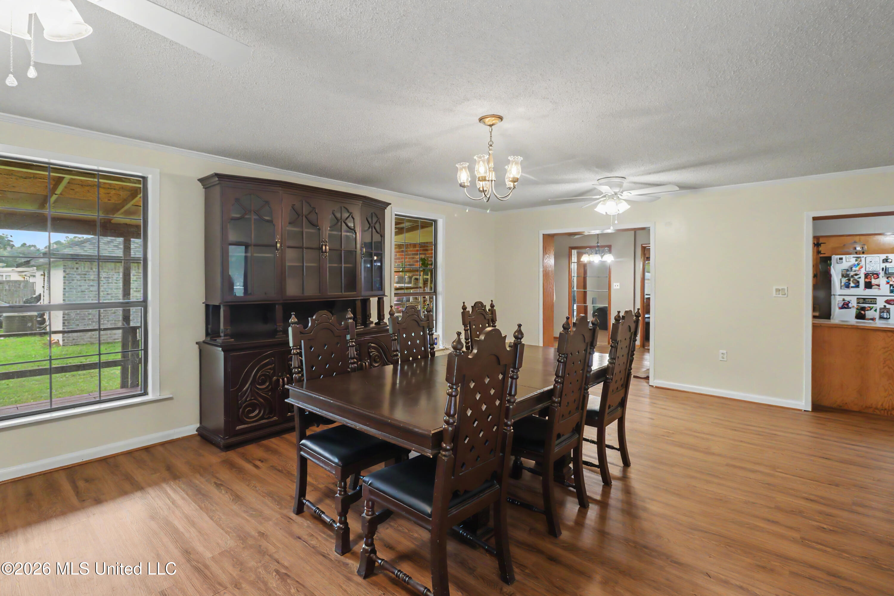 10604 Oak Street Property Photo 12