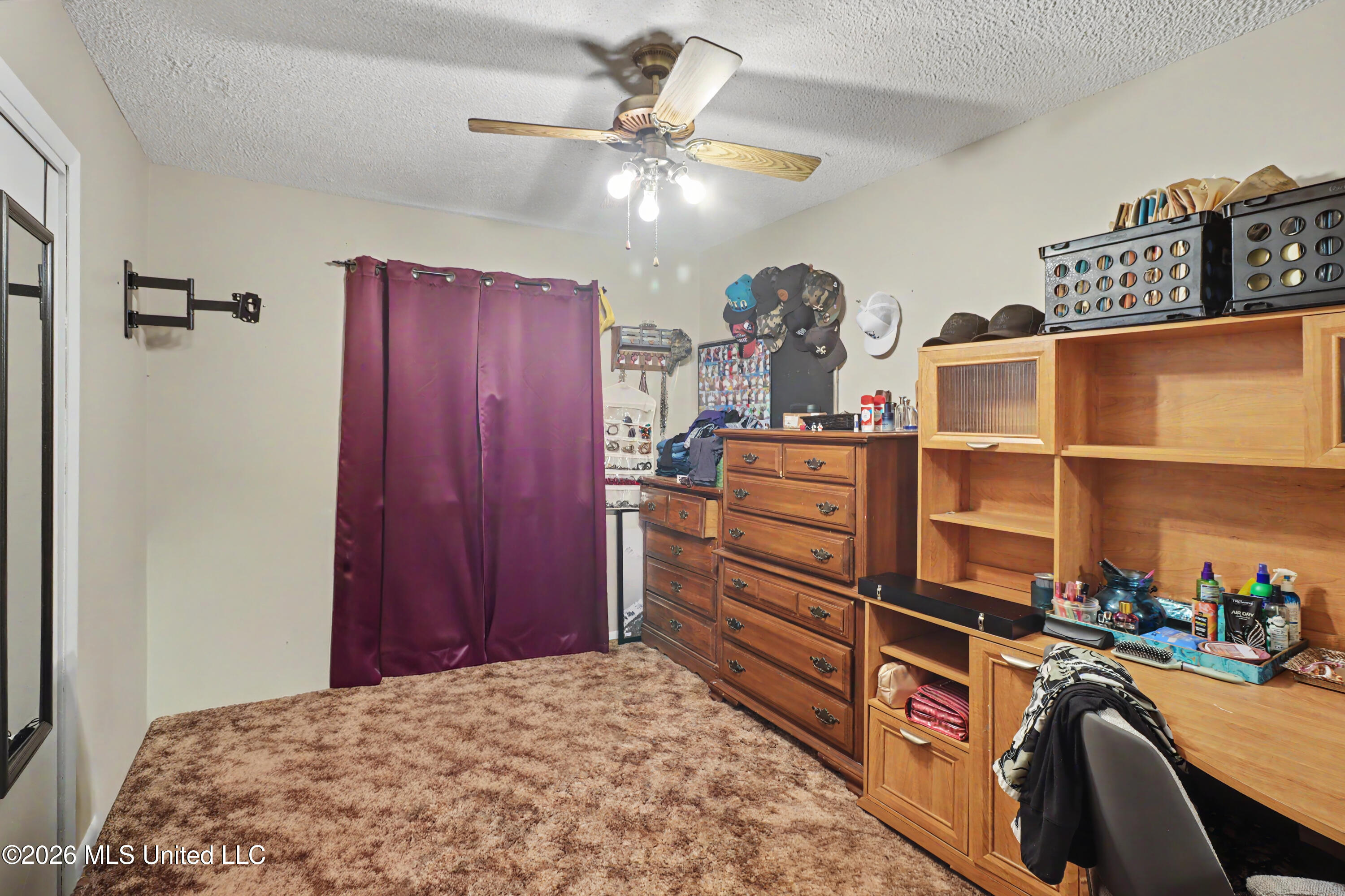 10604 Oak Street Property Photo 13