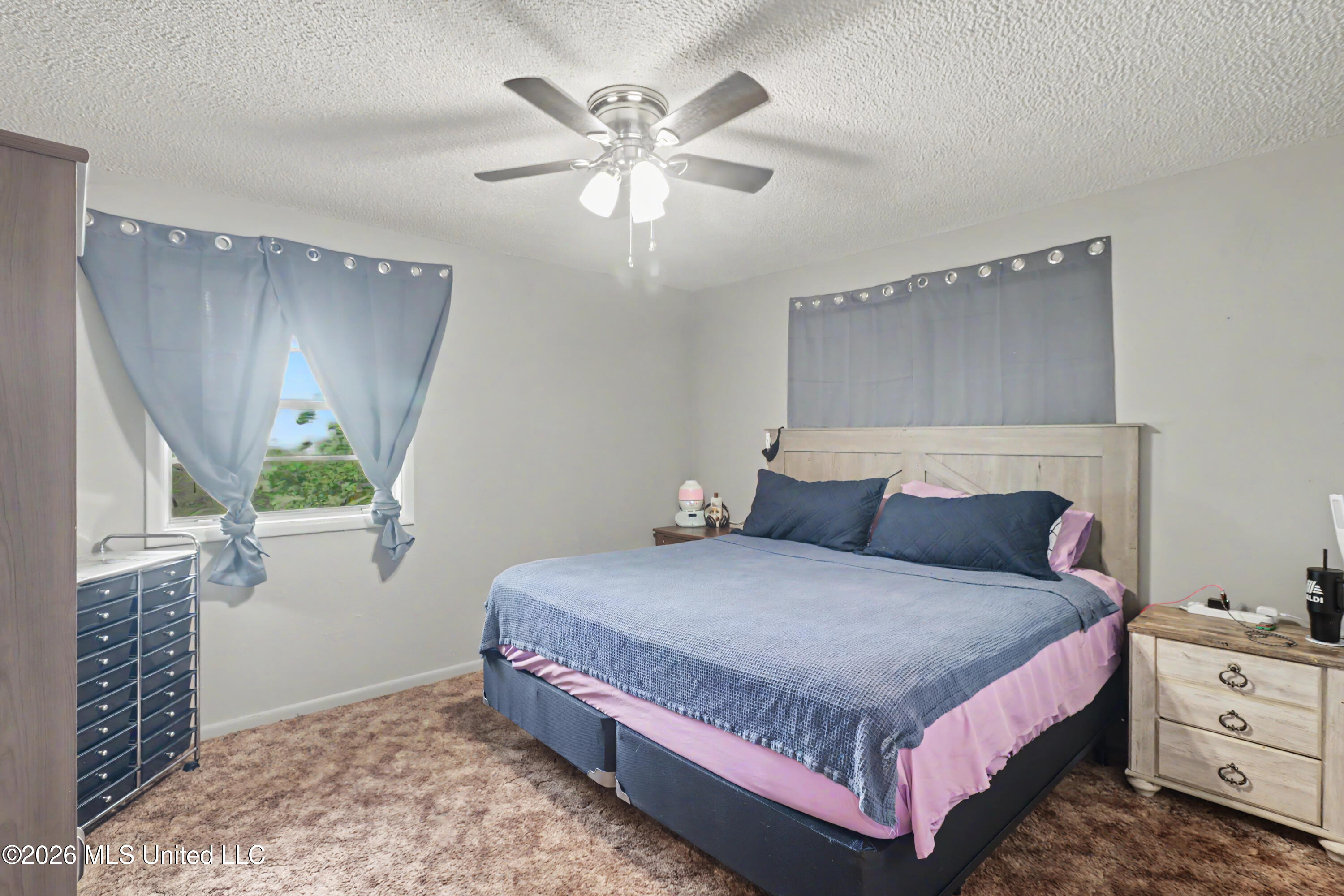 10604 Oak Street Property Photo 15