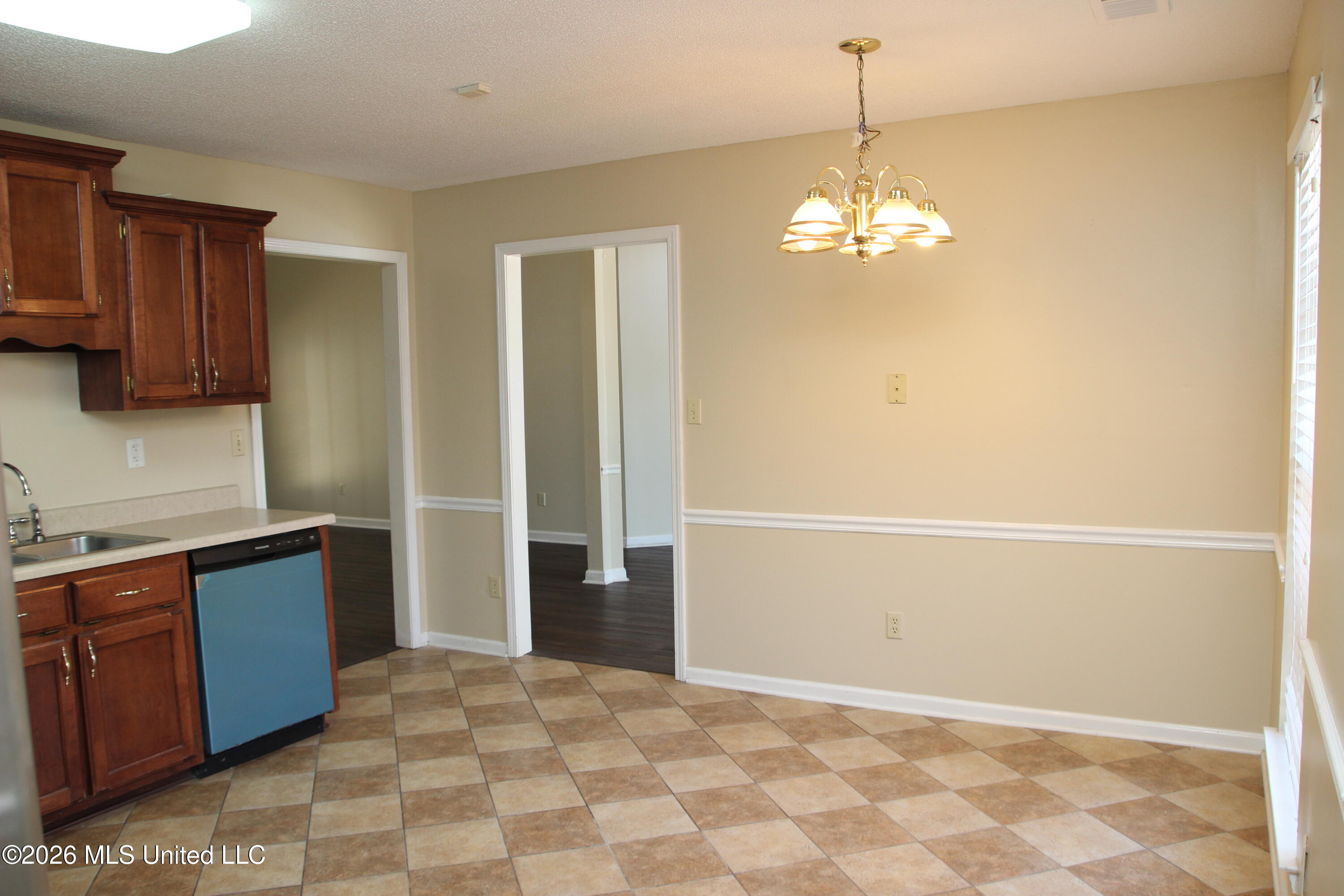 910 Scotch Pine Cove Property Photo 15