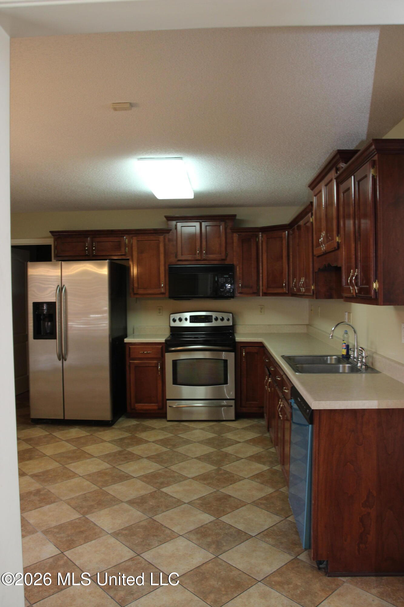910 Scotch Pine Cove Property Photo 17