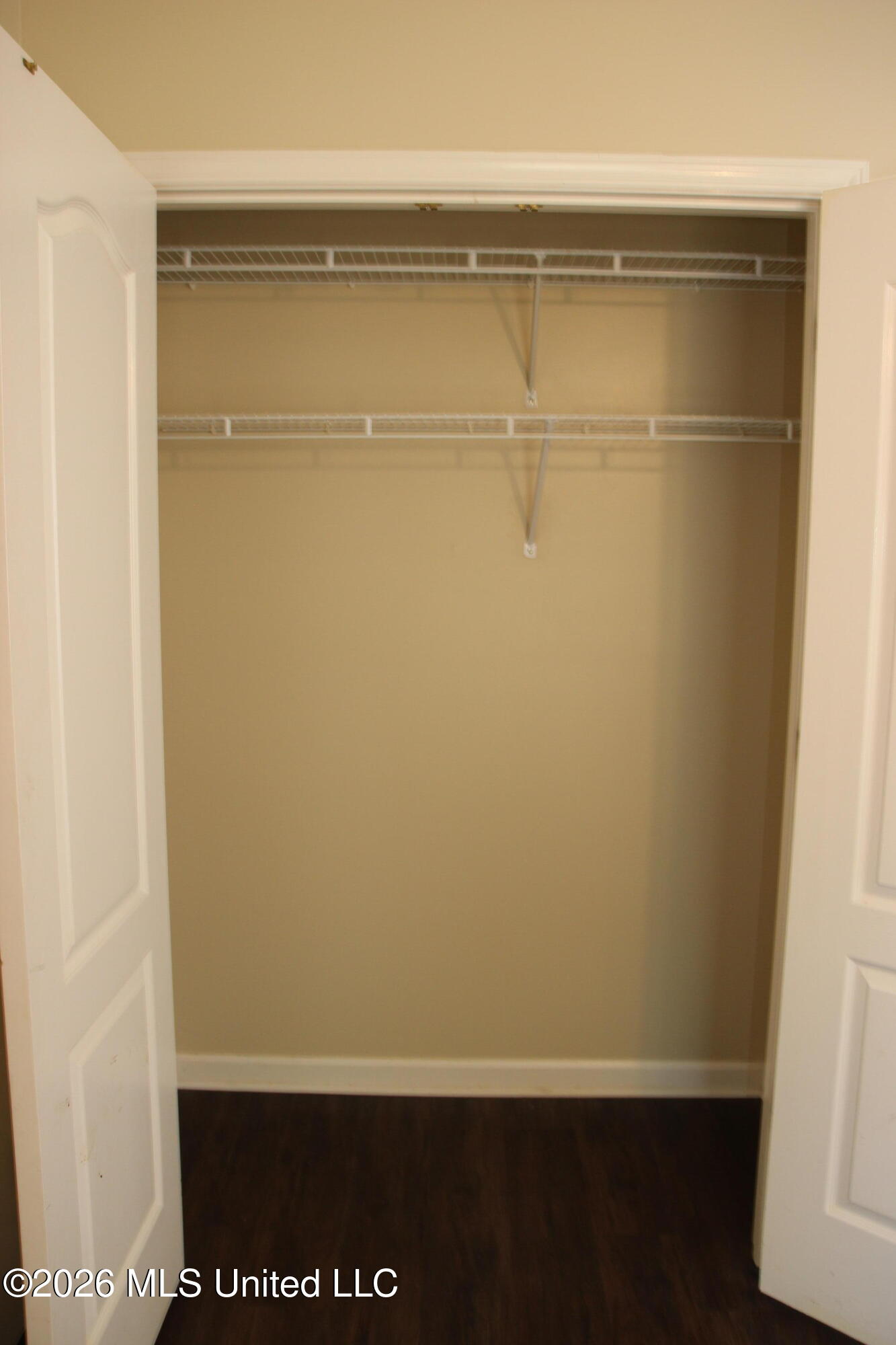 910 Scotch Pine Cove Property Photo 23