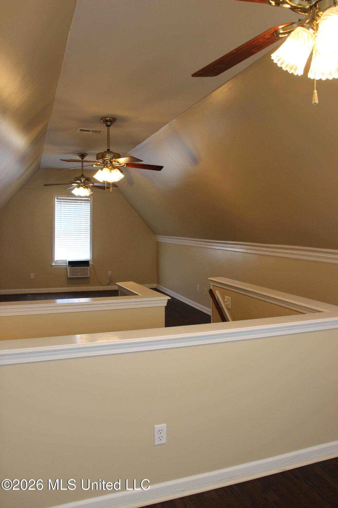 910 Scotch Pine Cove Property Photo 37