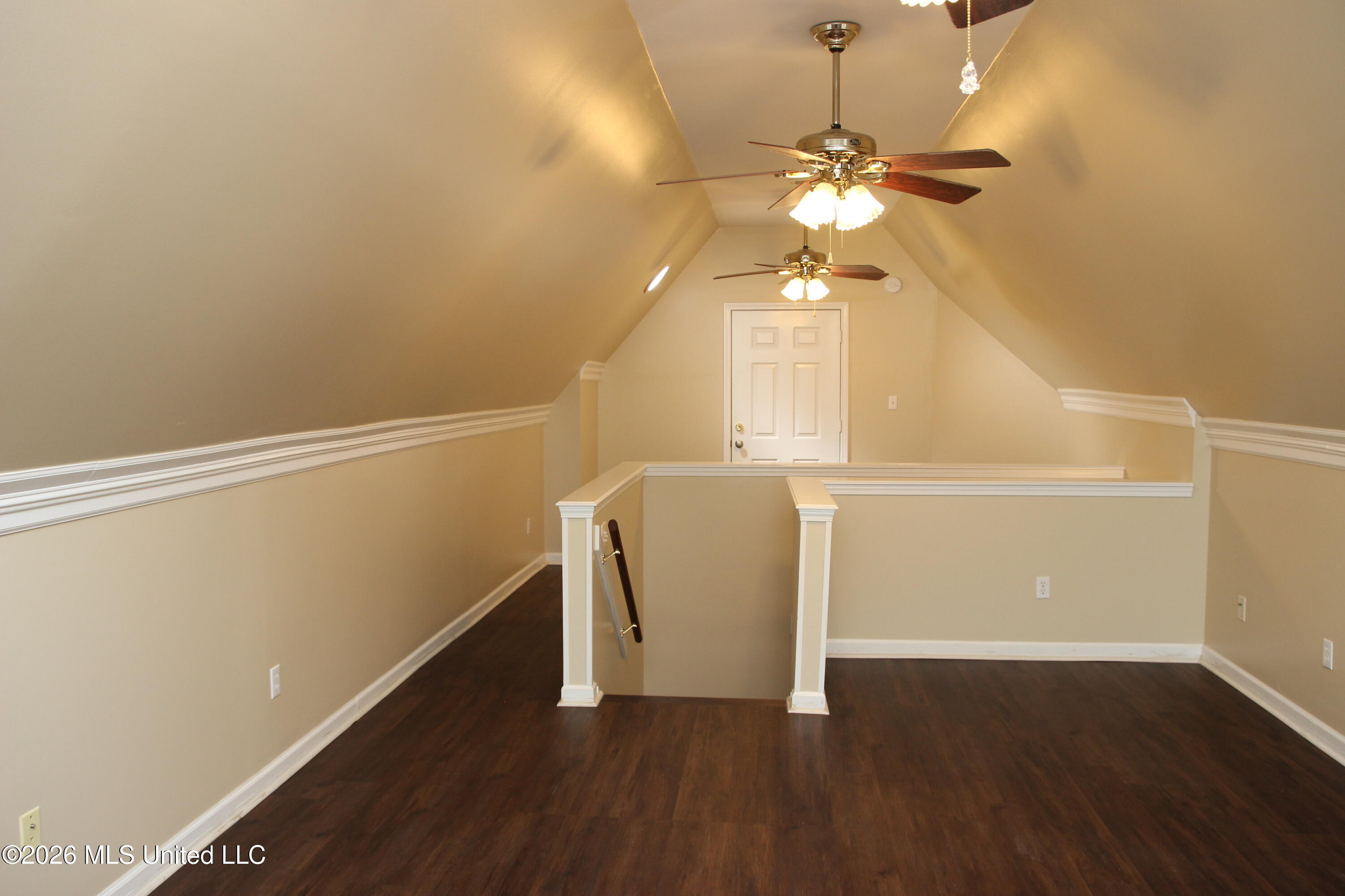 910 Scotch Pine Cove Property Photo 38