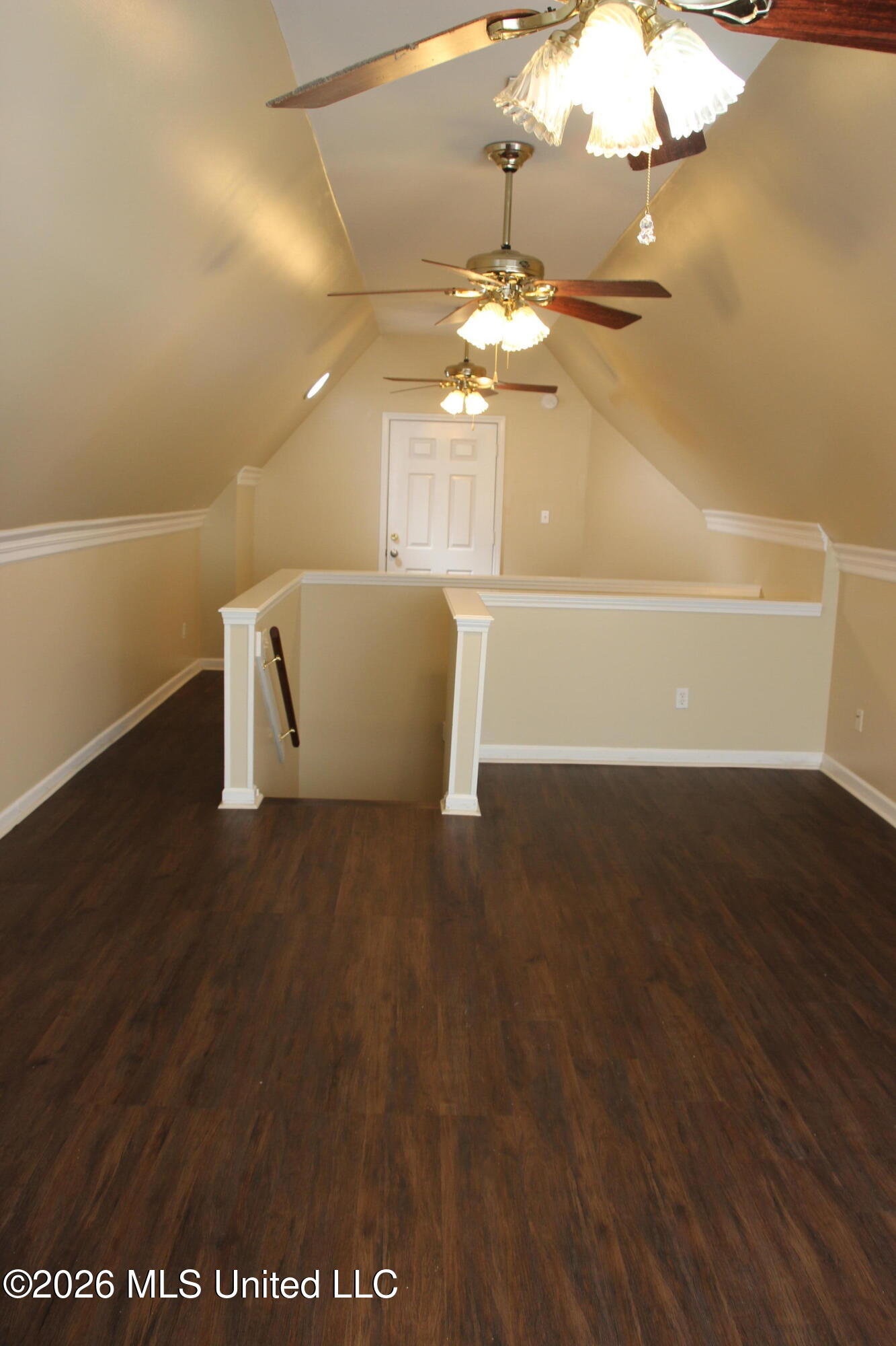 910 Scotch Pine Cove Property Photo 39