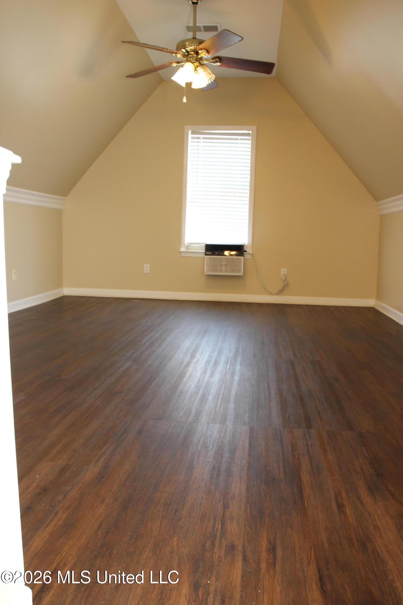 910 Scotch Pine Cove Property Photo 40