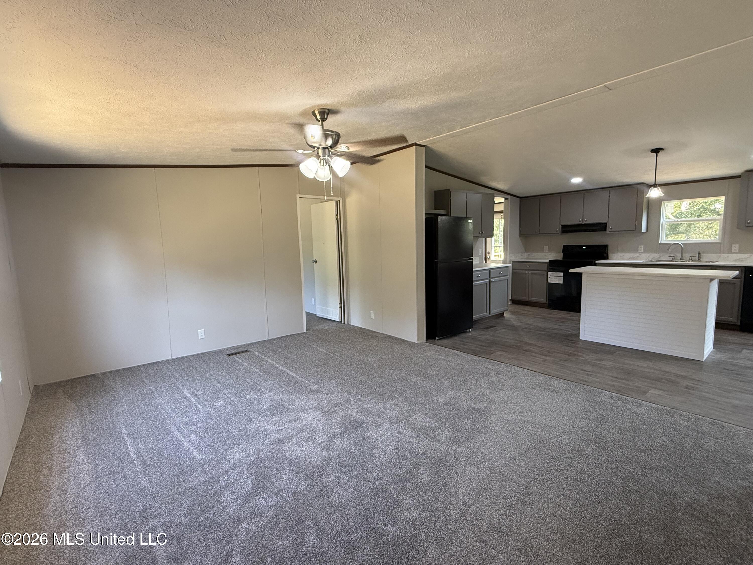 5204 Old Highway 35 Property Photo 5