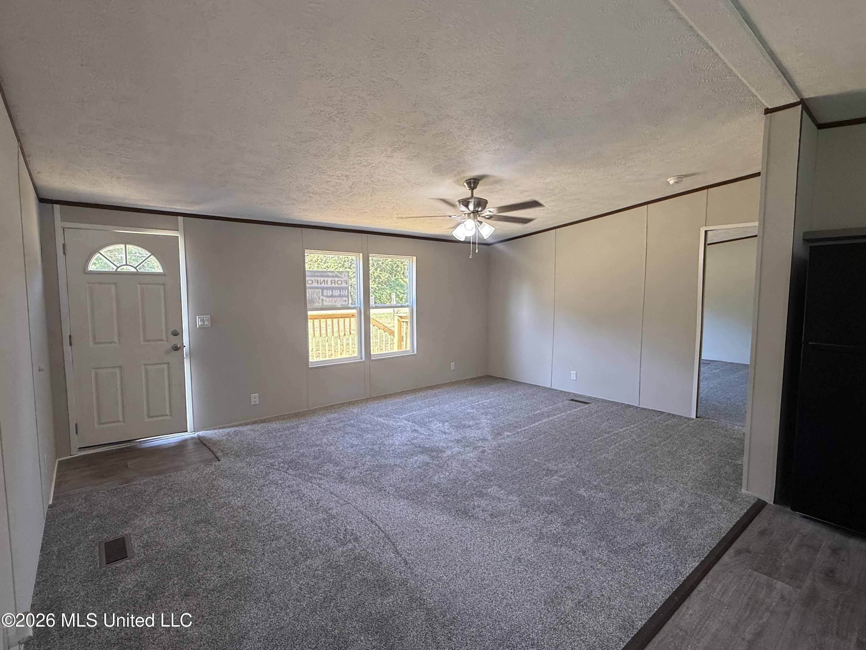 5204 Old Highway 35 Property Photo 6