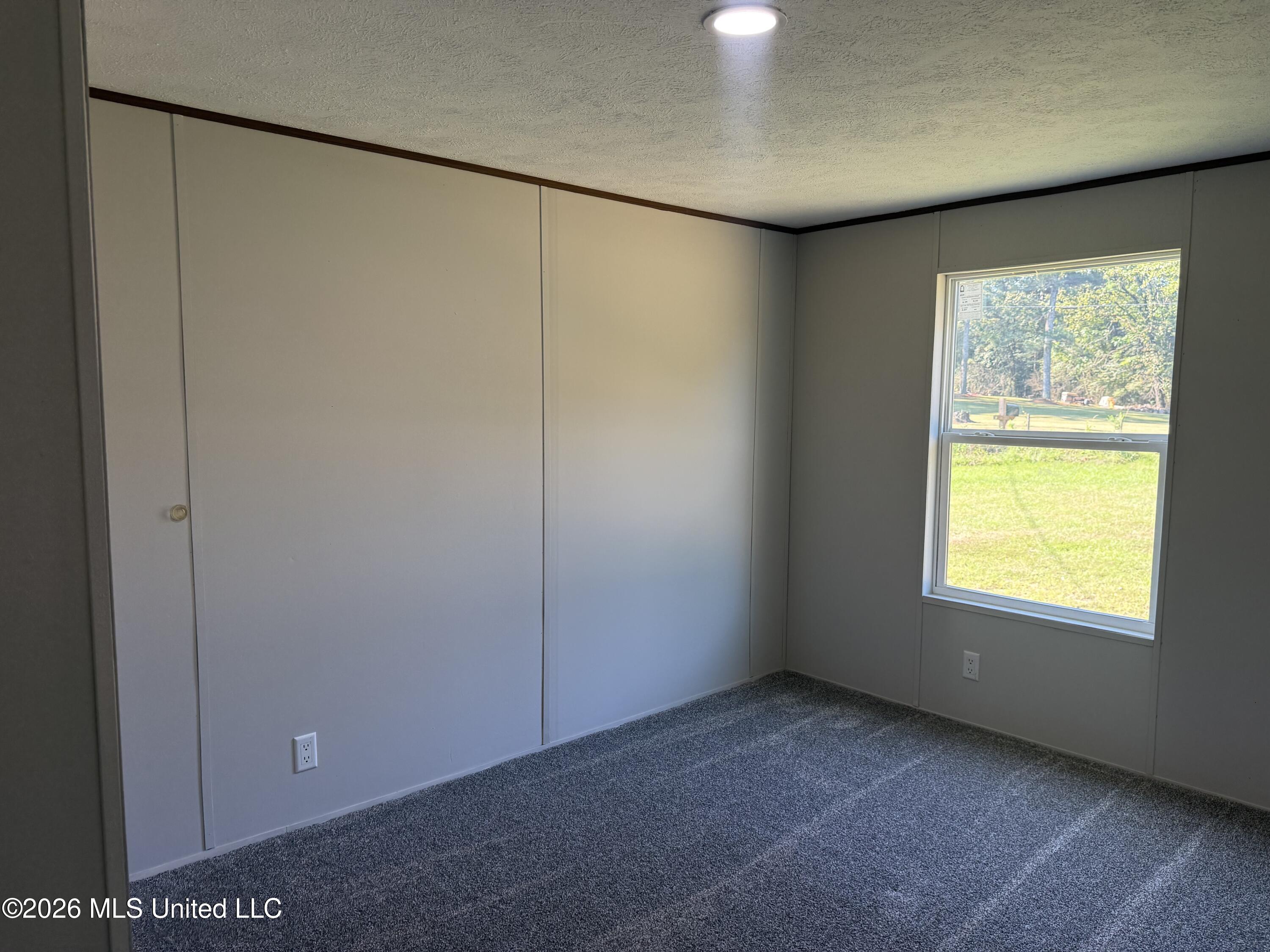 5204 Old Highway 35 Property Photo 8