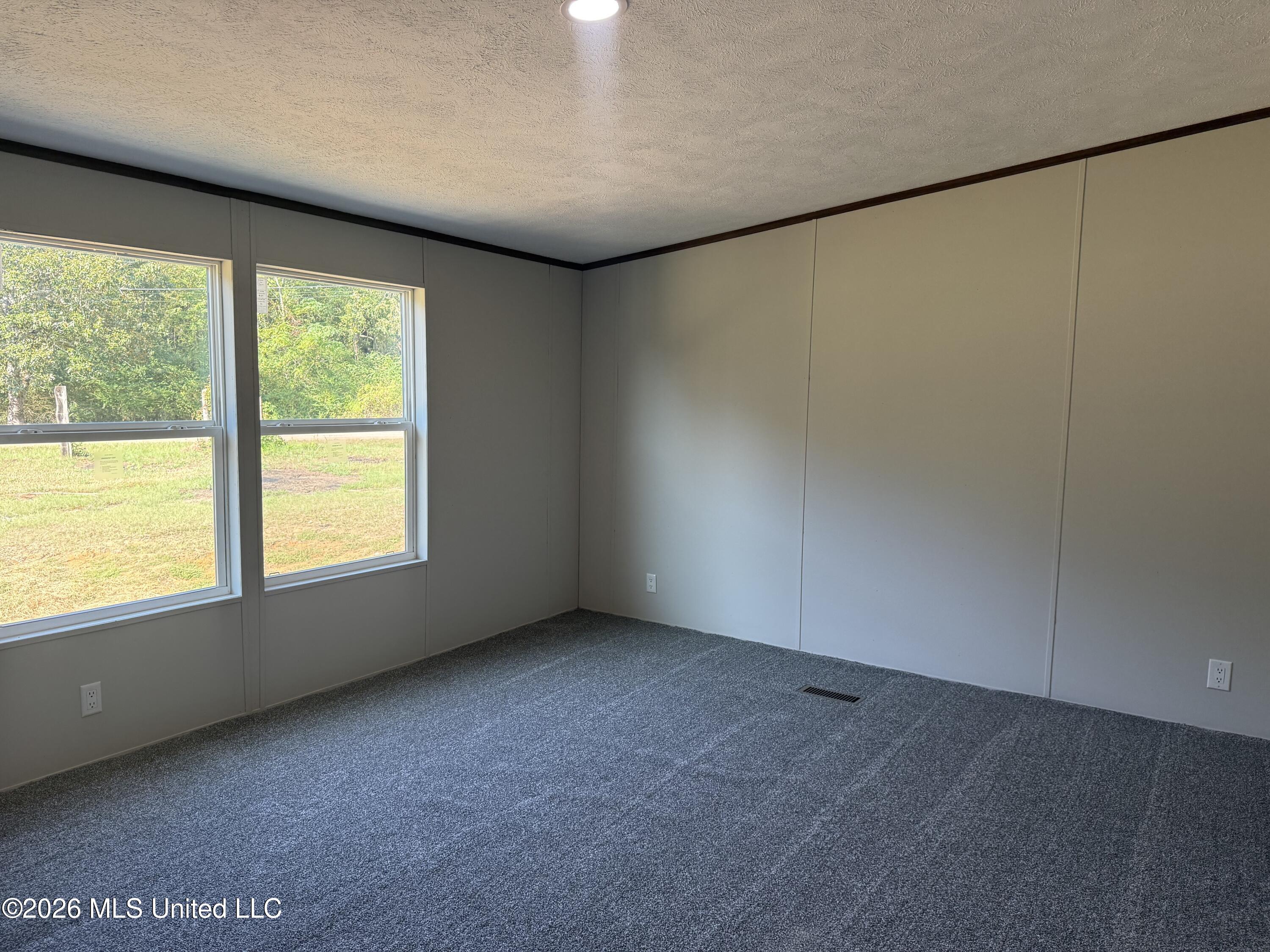 5204 Old Highway 35 Property Photo 11