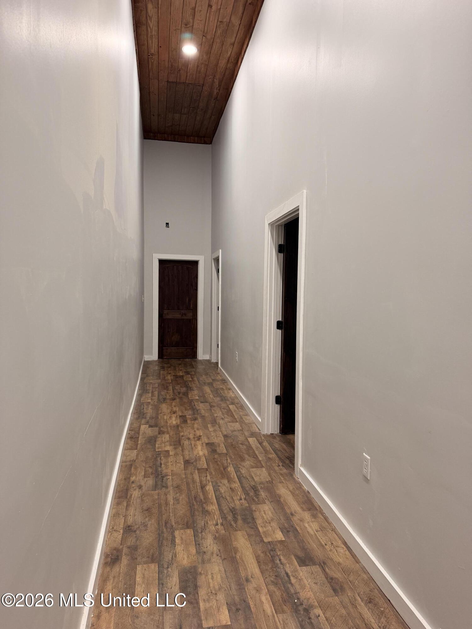 1014 Robb Street Property Photo 3