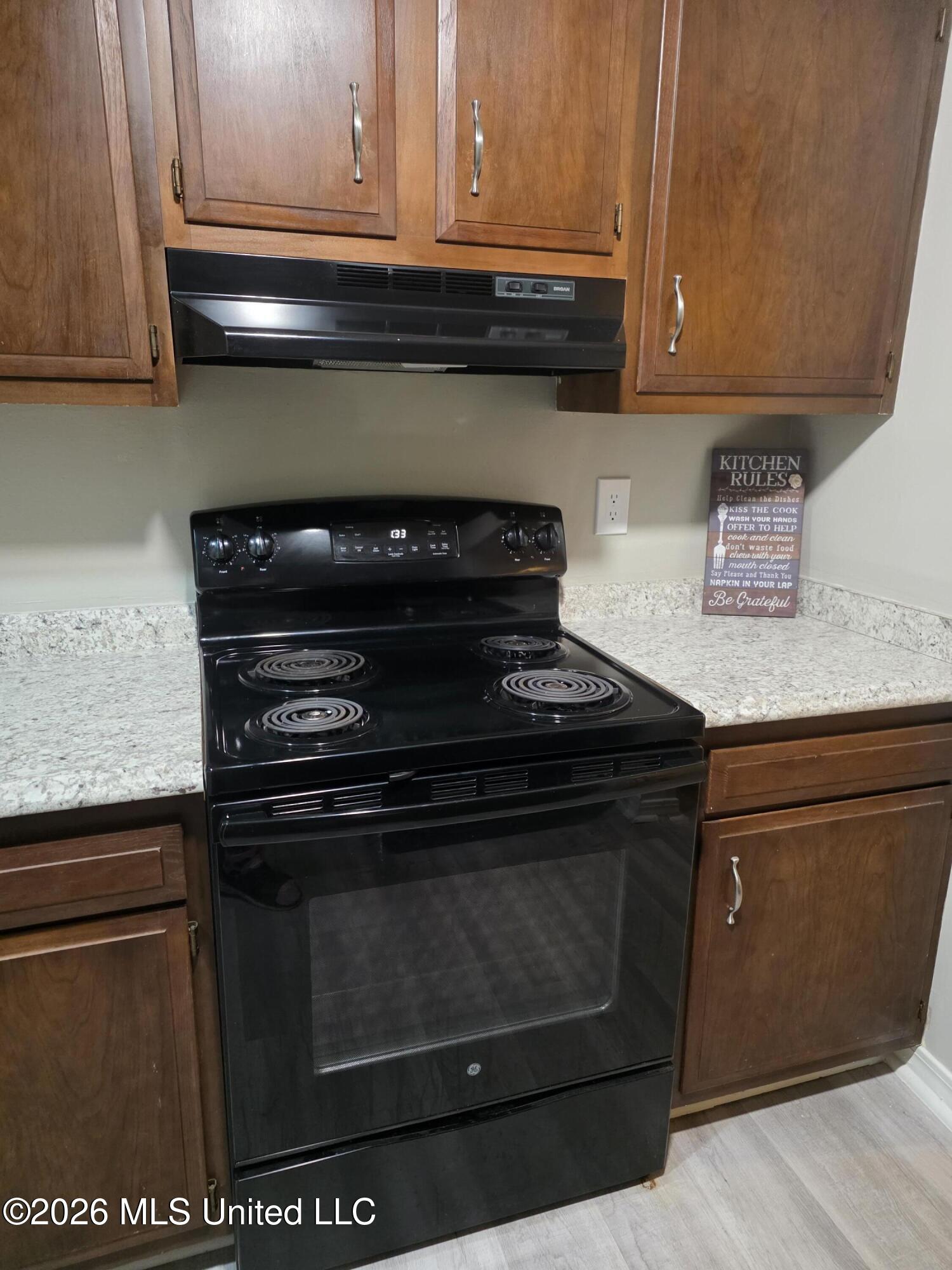 242 Highpoint Drive Property Photo 12