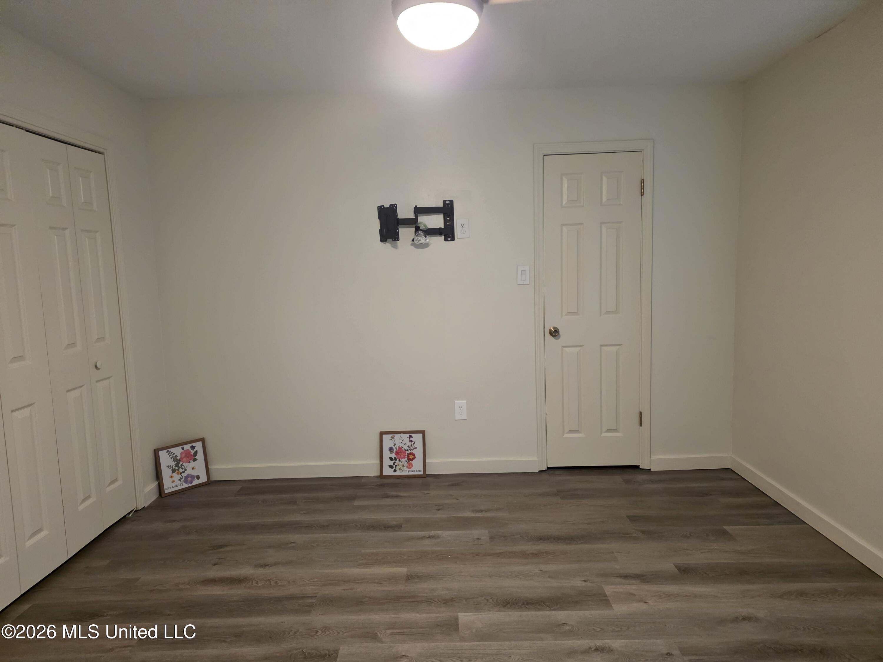242 Highpoint Drive Property Photo 15