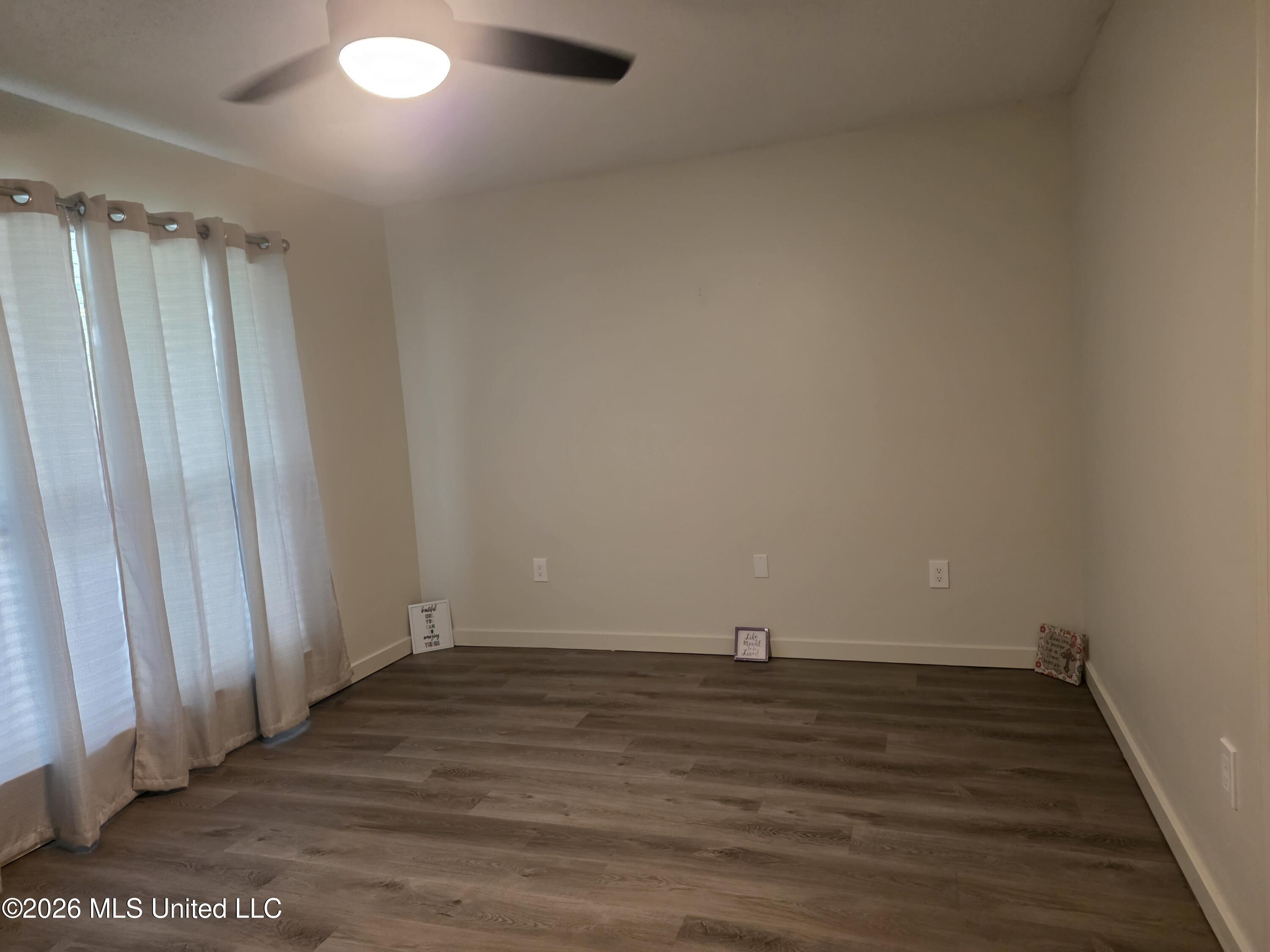 242 Highpoint Drive Property Photo 21