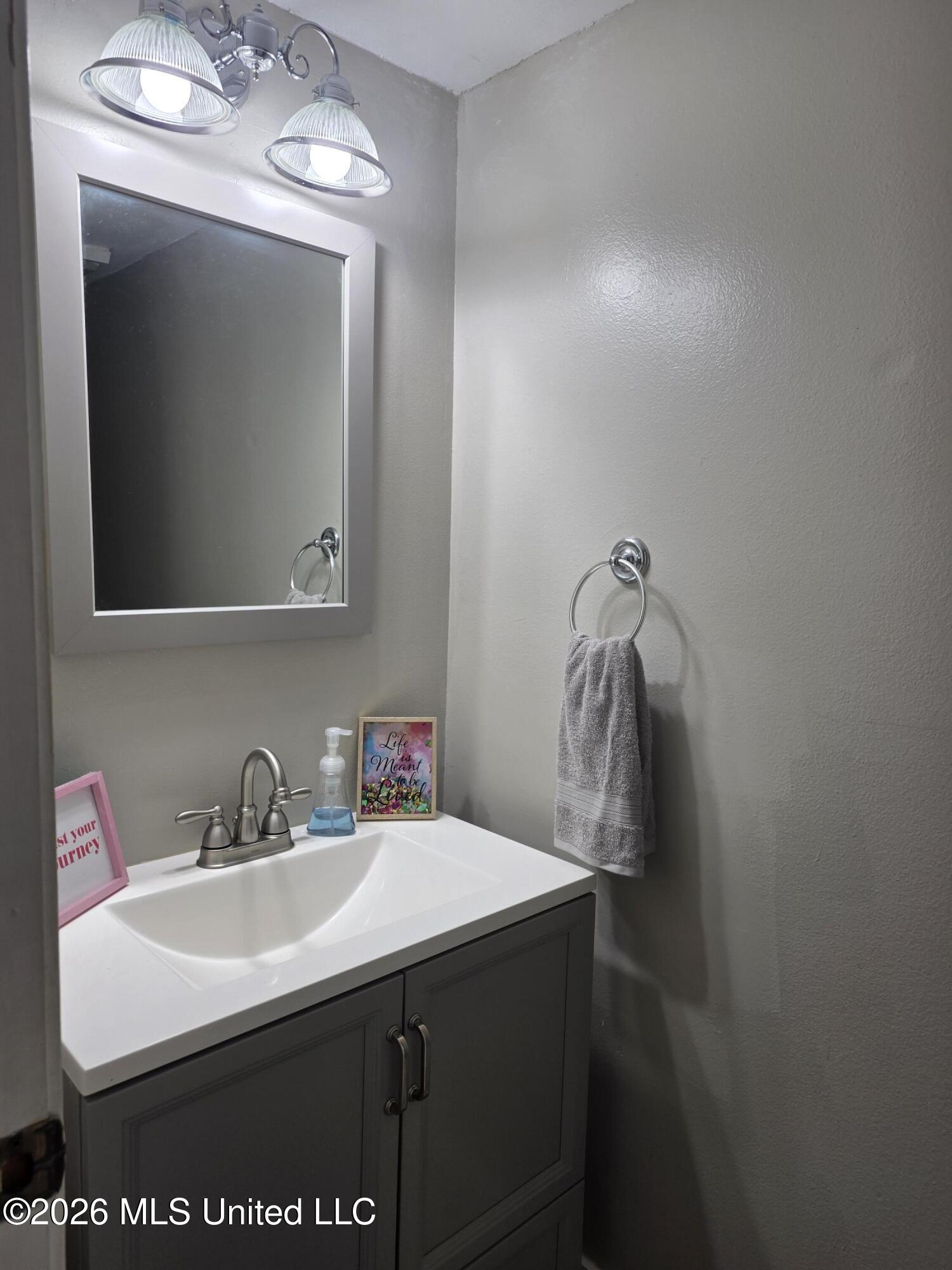 242 Highpoint Drive Property Photo 26