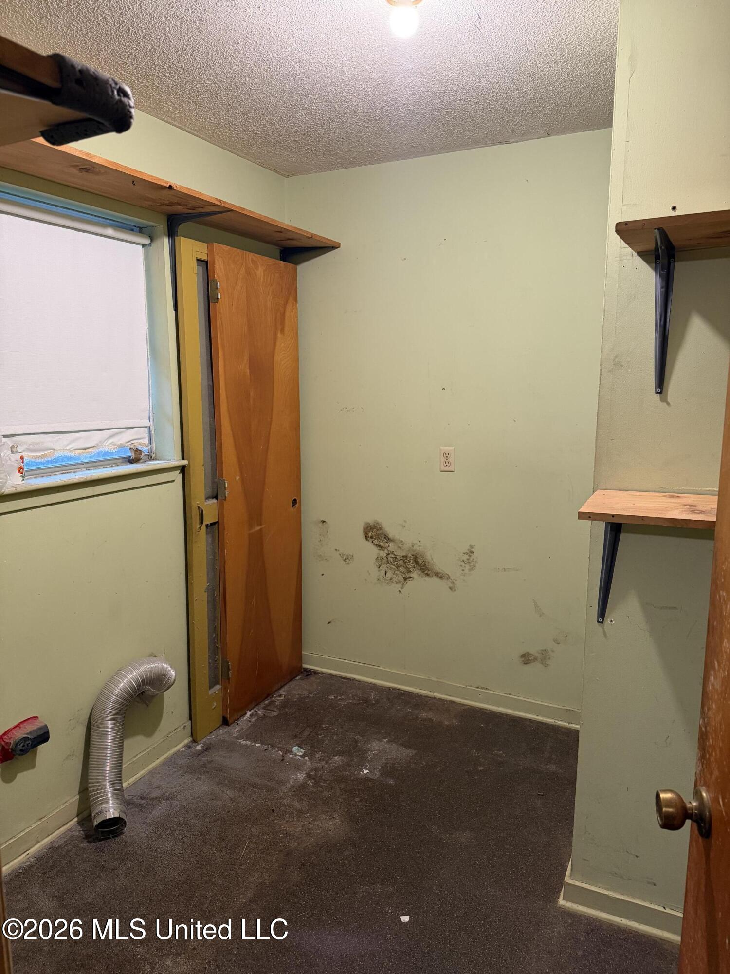2177 Popp's Ferry Road Property Photo 7
