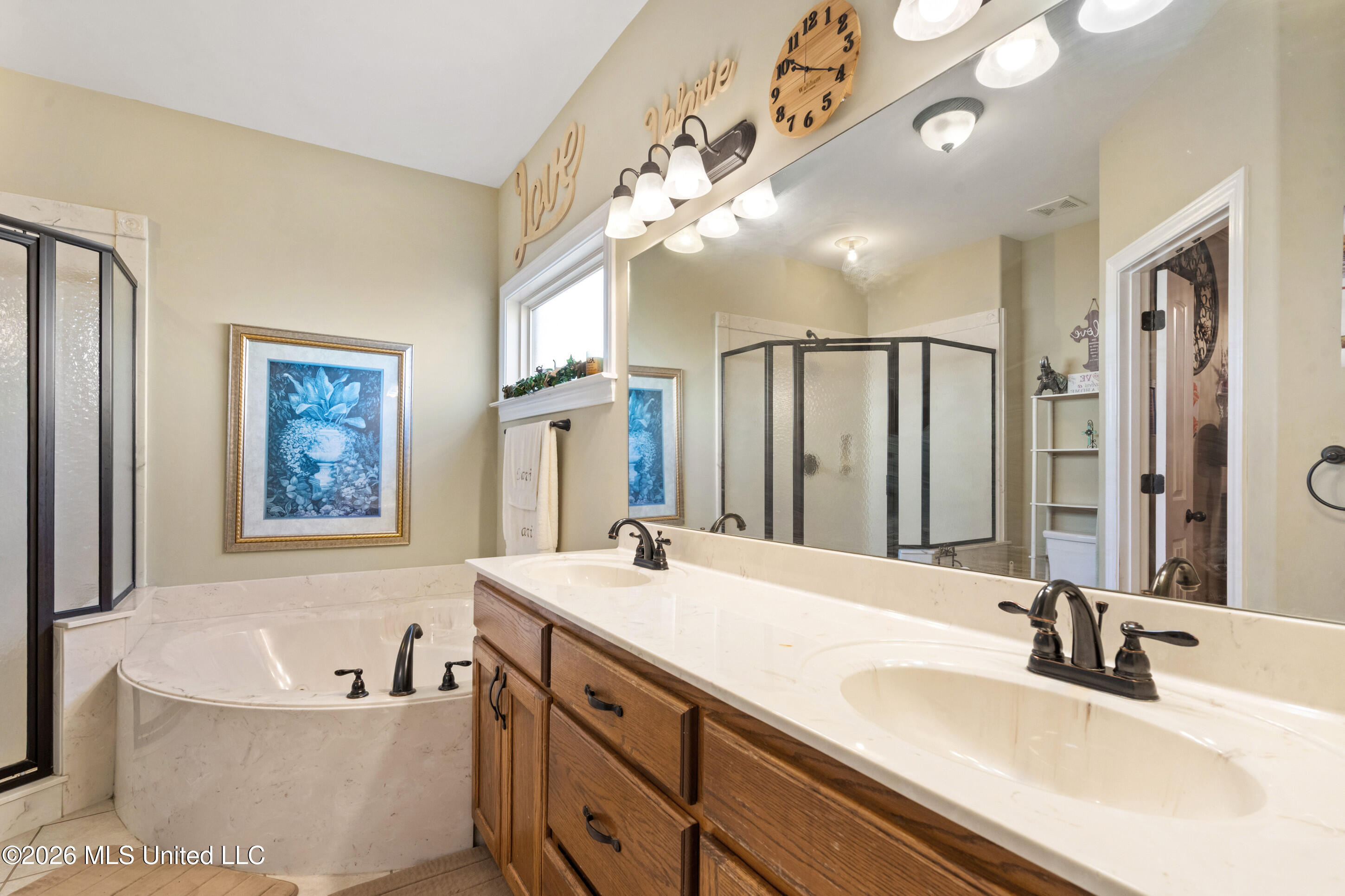 887 Rigby Avenue Property Photo 11