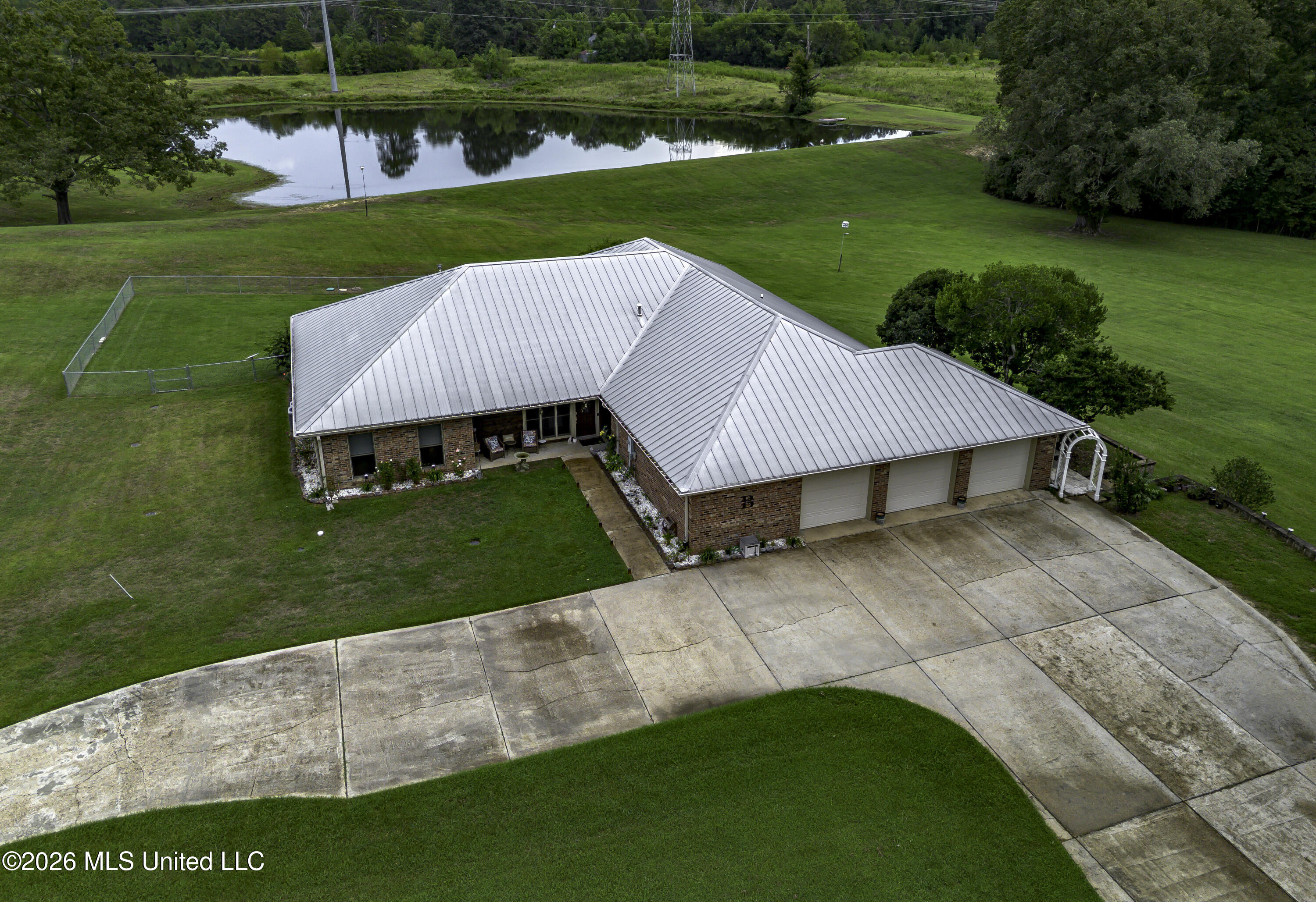 2865 Seven Springs Road Property Photo 6