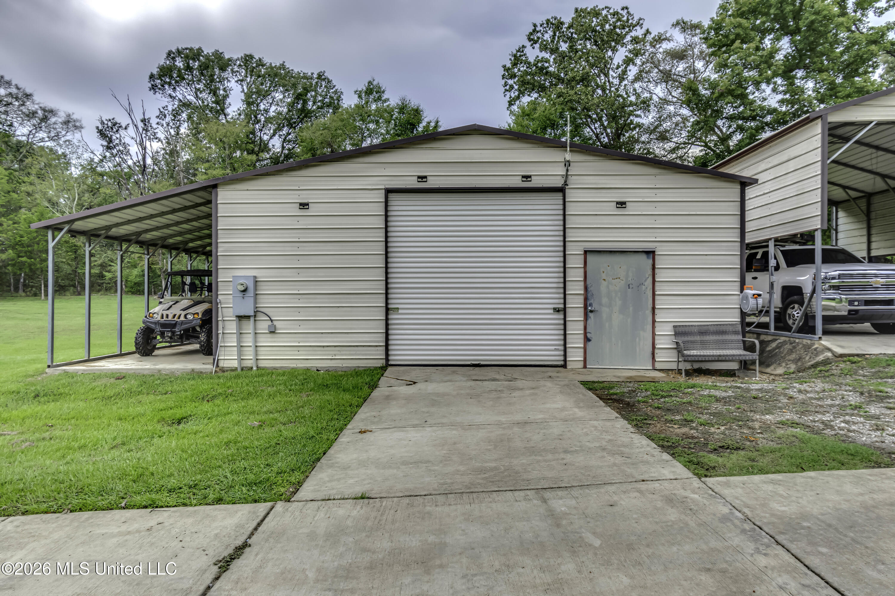 2865 Seven Springs Road Property Photo 68