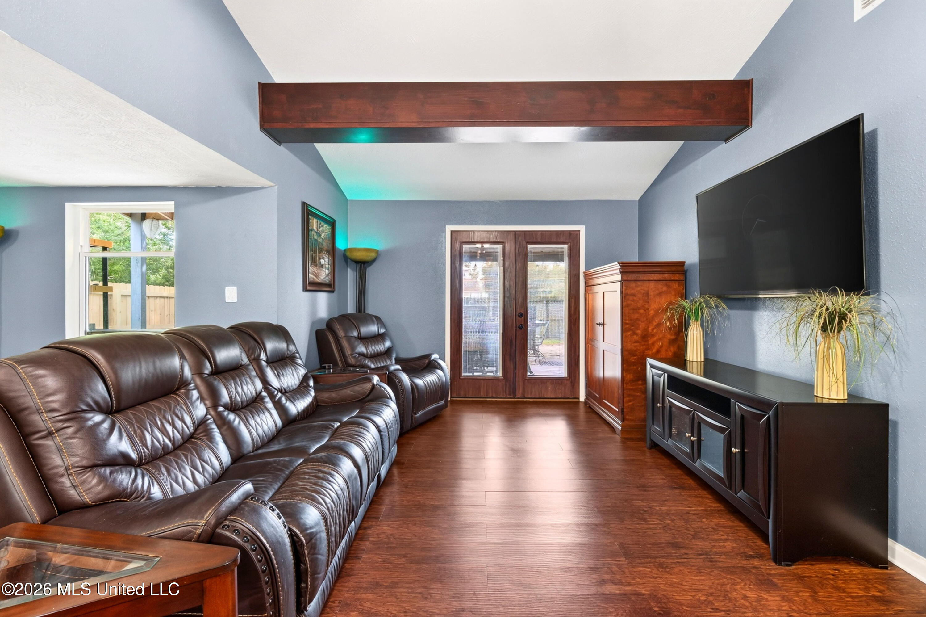 1906 Curcor Drive Property Photo 8