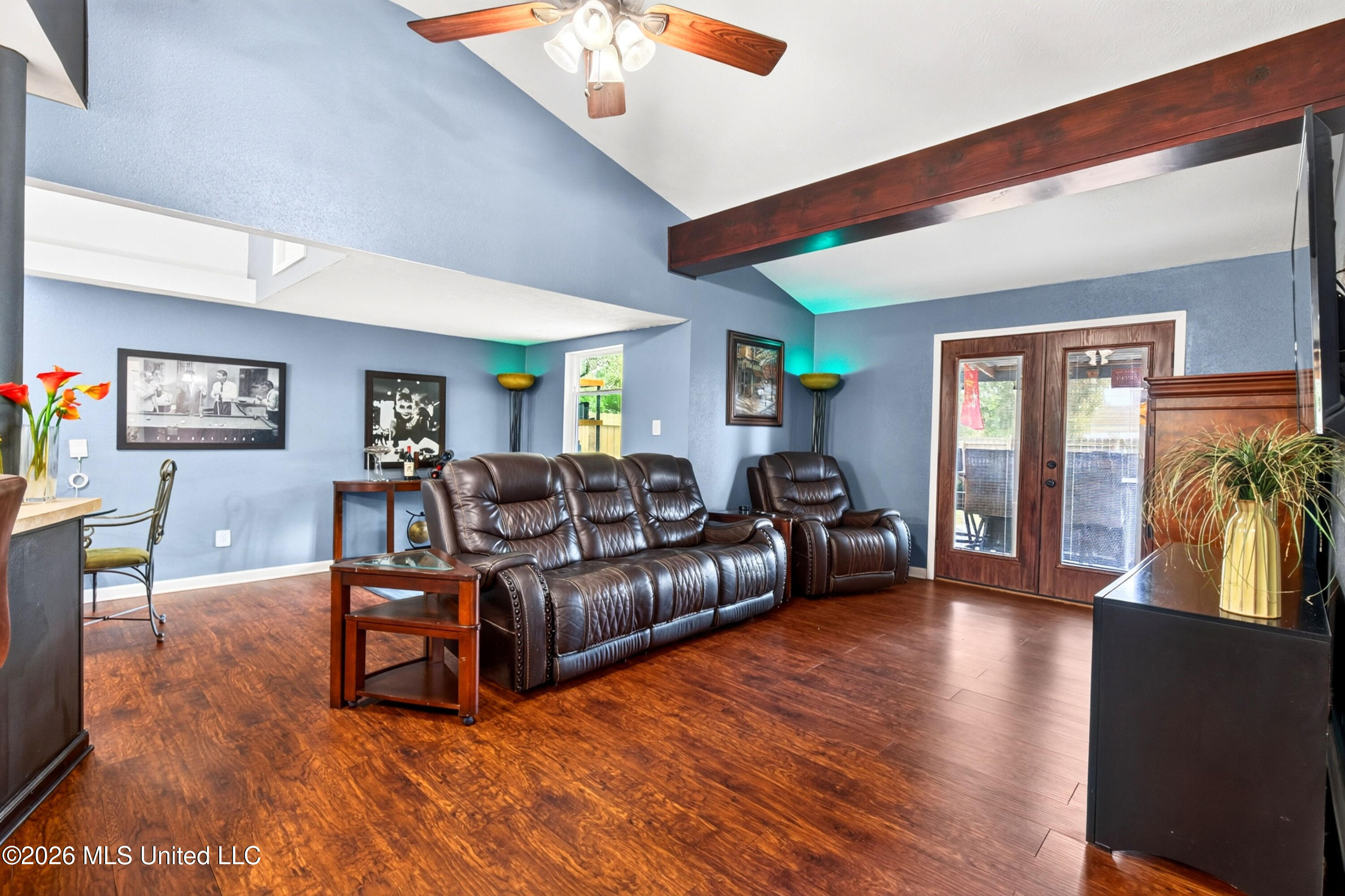 1906 Curcor Drive Property Photo 9