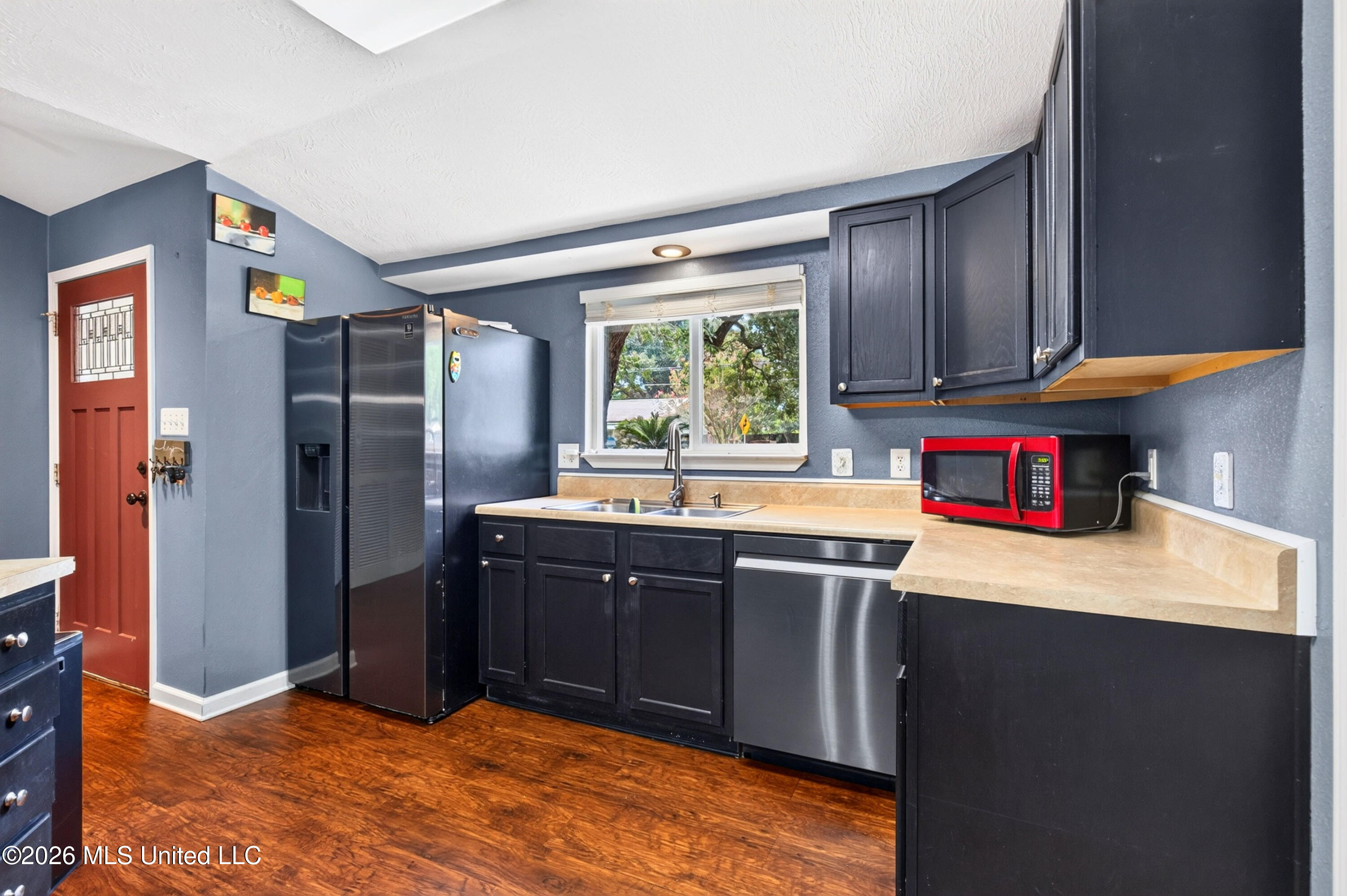 1906 Curcor Drive Property Photo 13