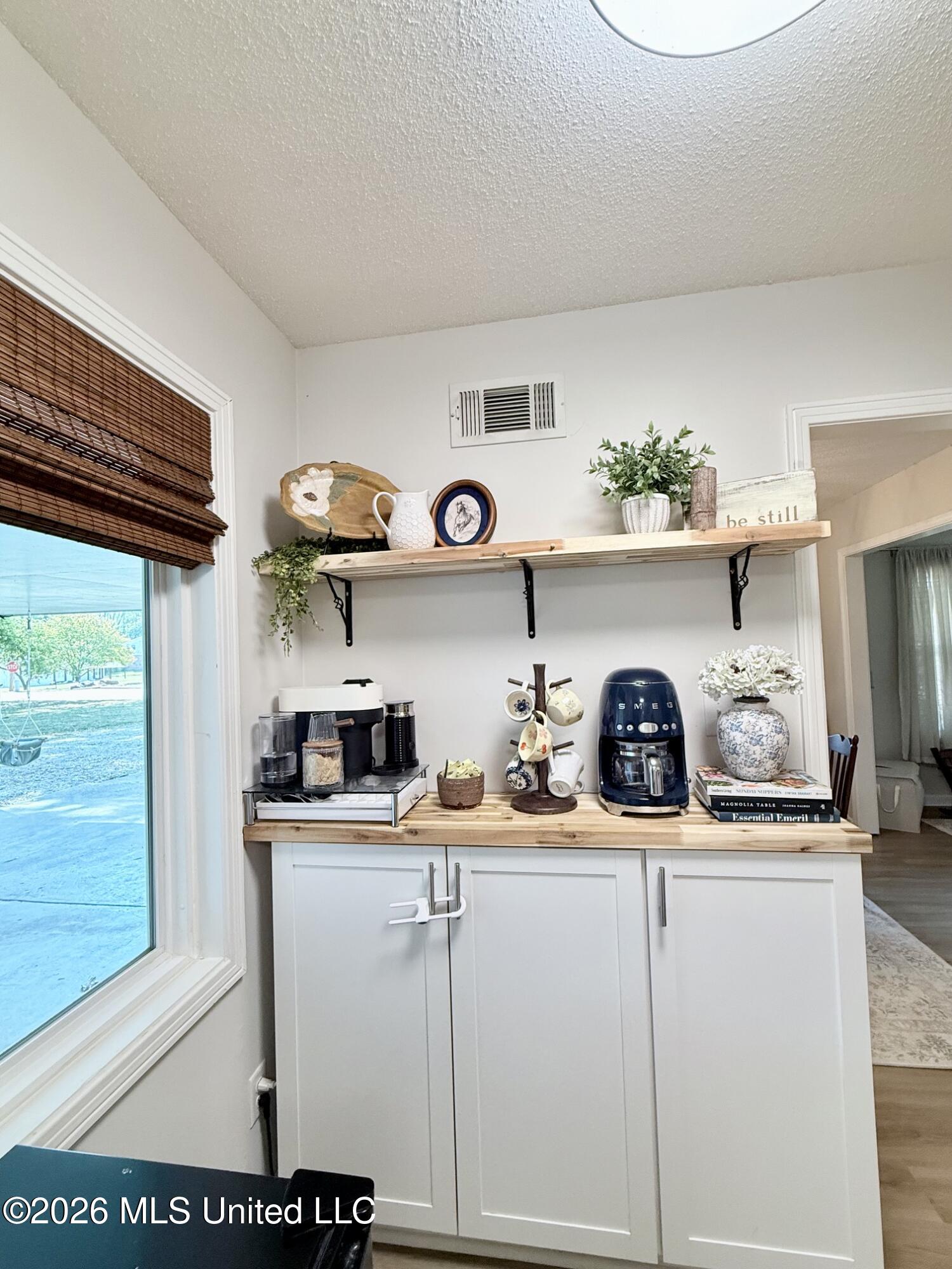 262 Sweetbriar Avenue Property Photo 4