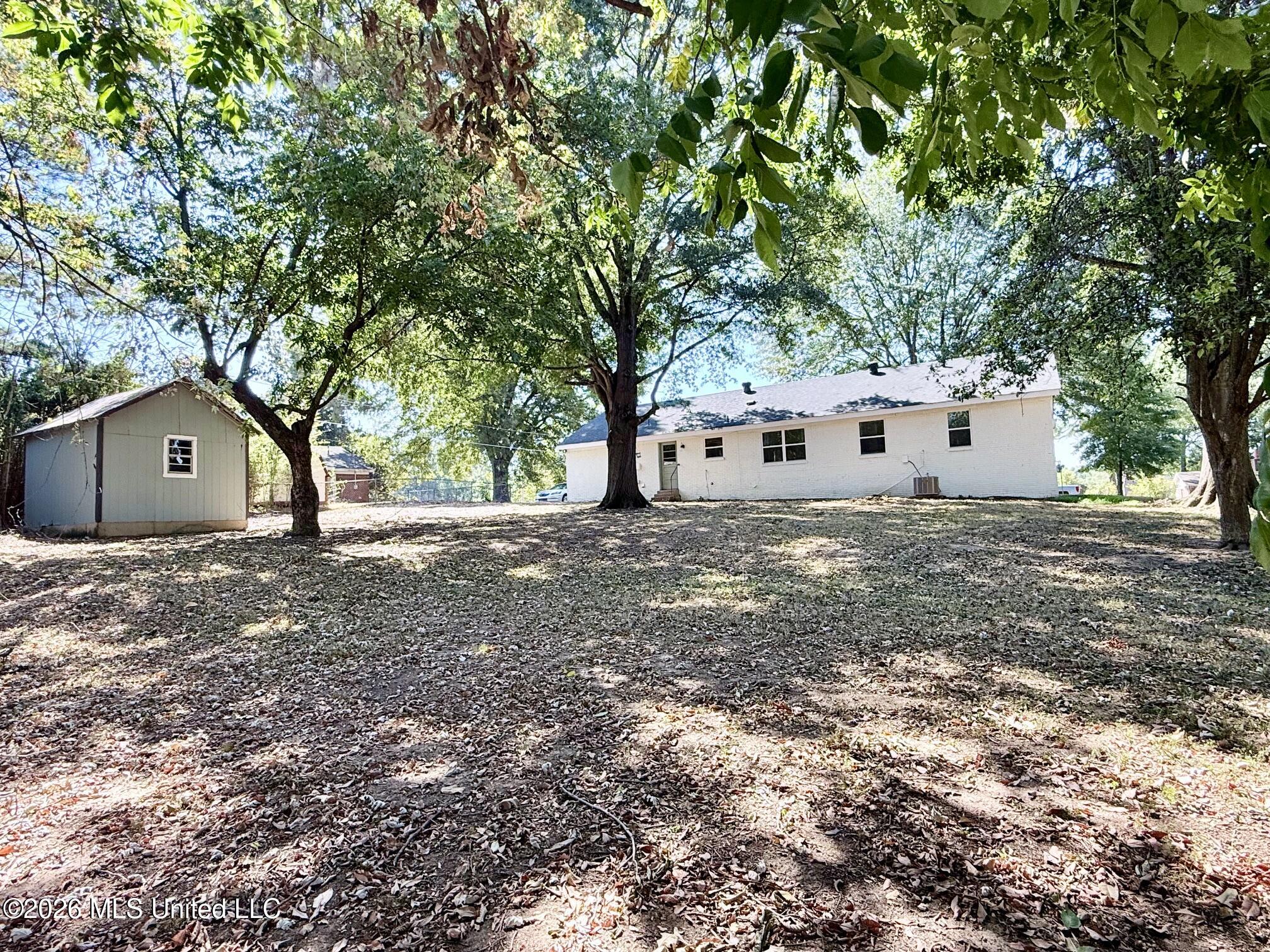 262 Sweetbriar Avenue Property Photo 14