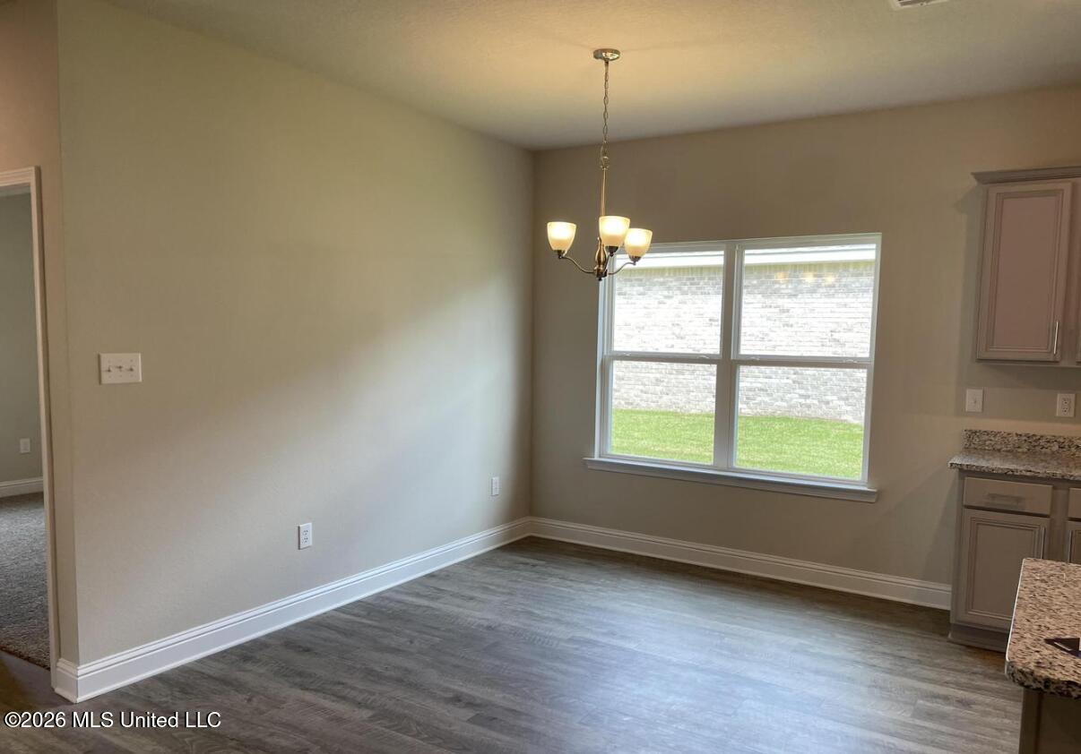 9557 Mallette Drive Property Photo 7
