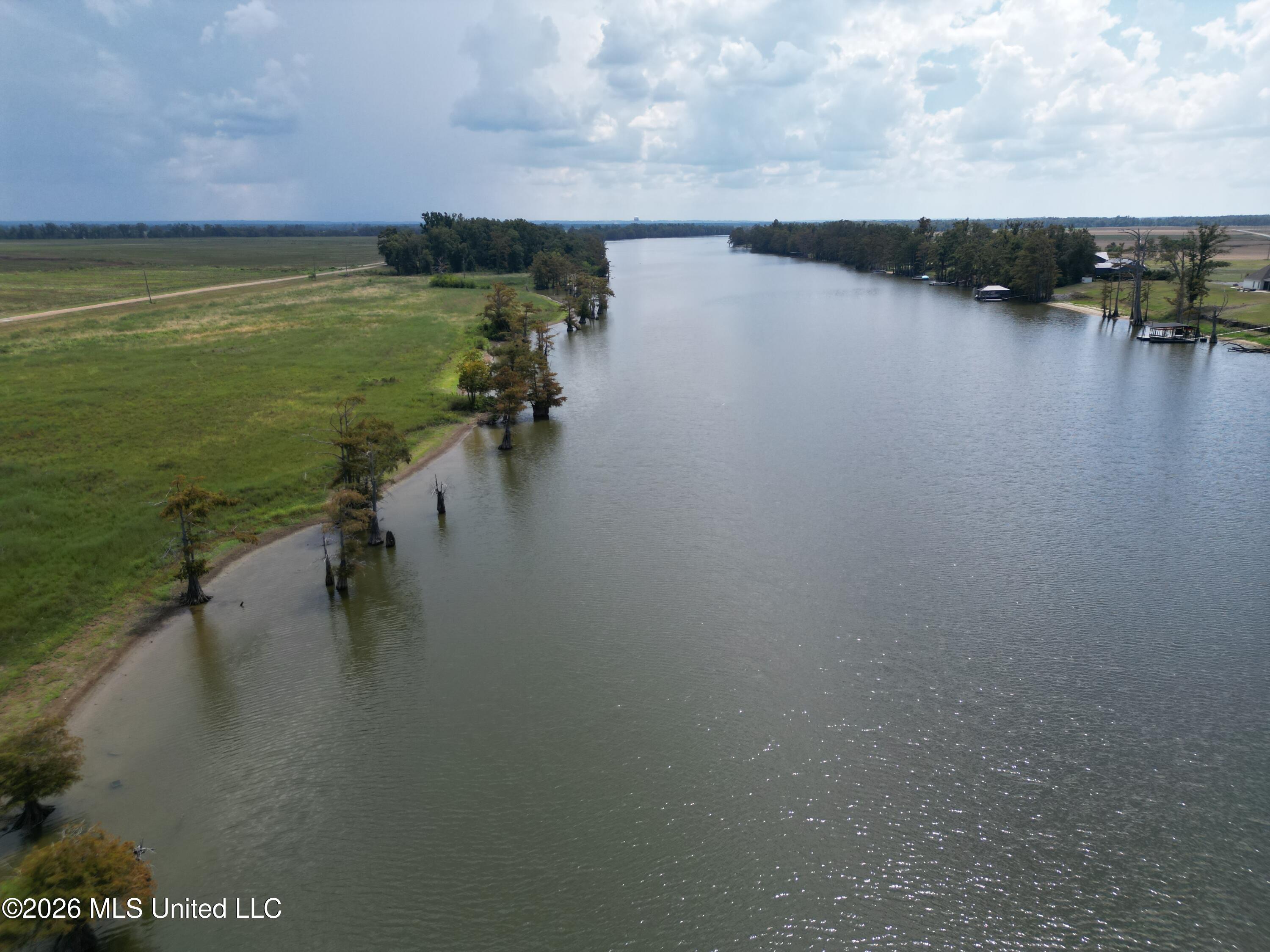 1341 Deerfield Road Property Photo 3