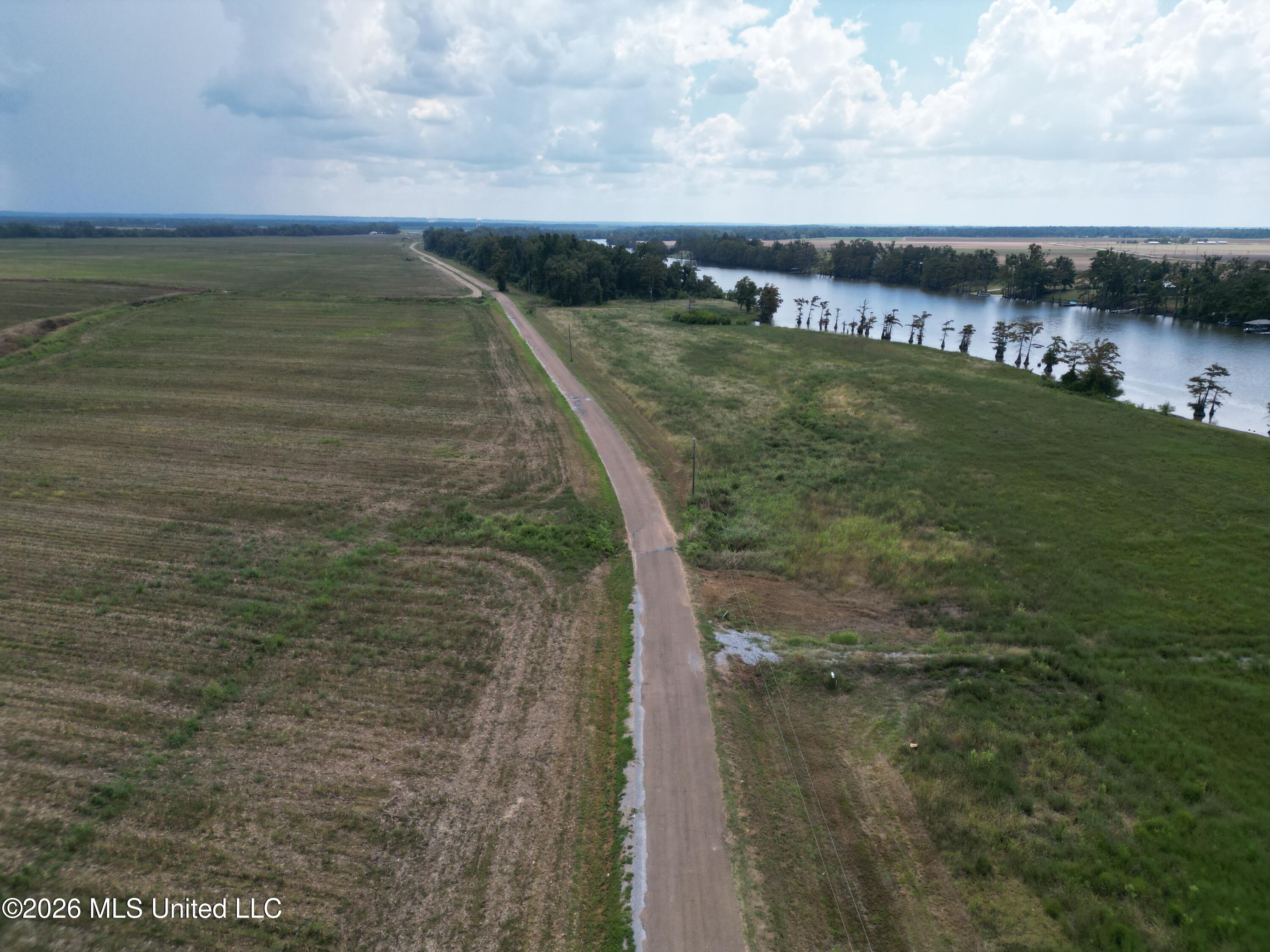 1341 Deerfield Road Property Photo 5