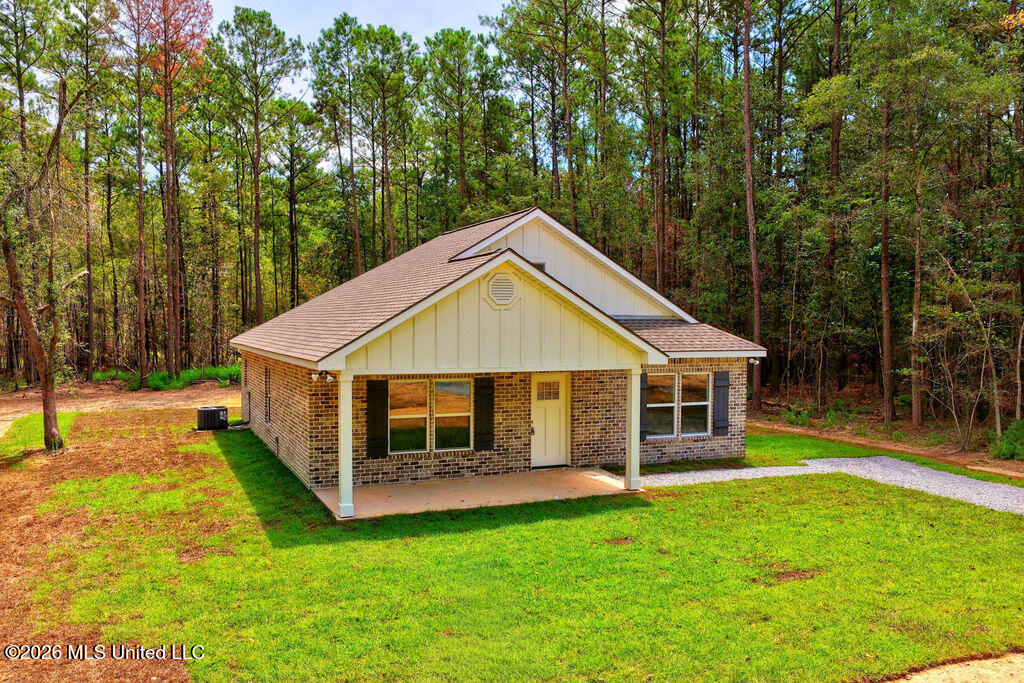 20 Global Lane Property Photo 1