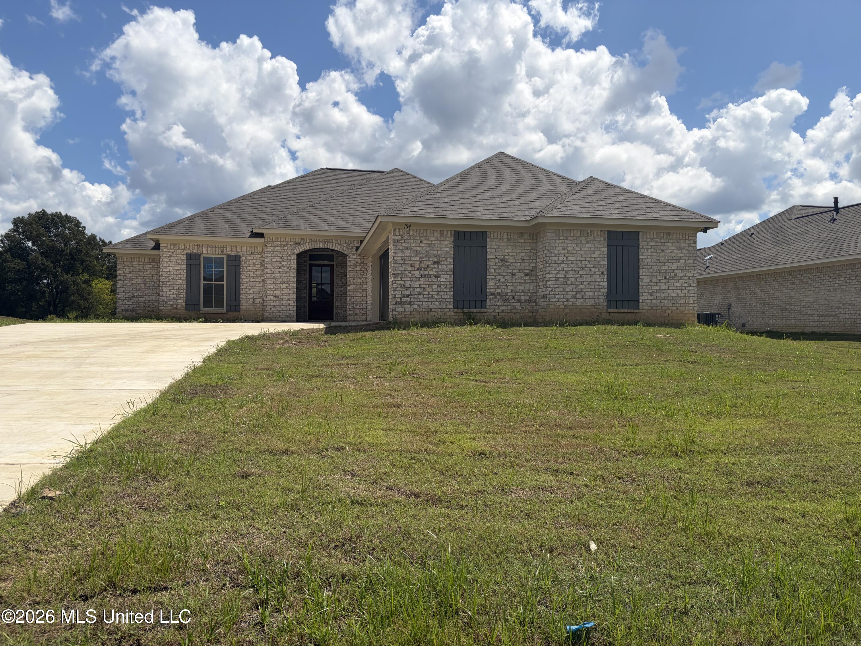 154 Madisonville Drive Property Photo 1