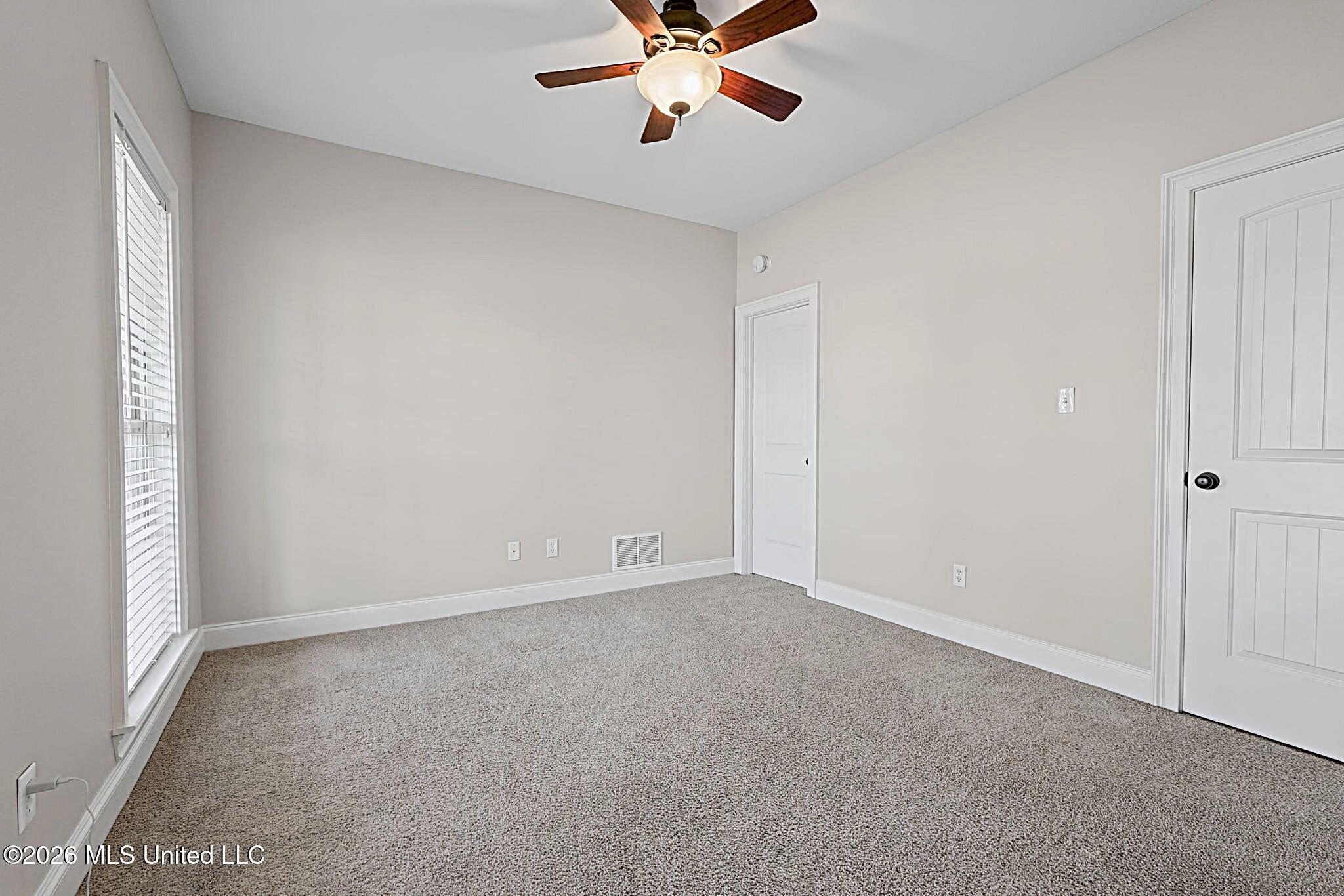 2690 Rodeo Way Property Photo 18