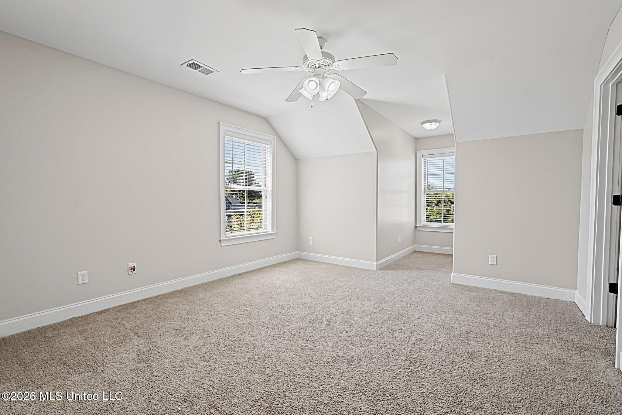 2690 Rodeo Way Property Photo 22