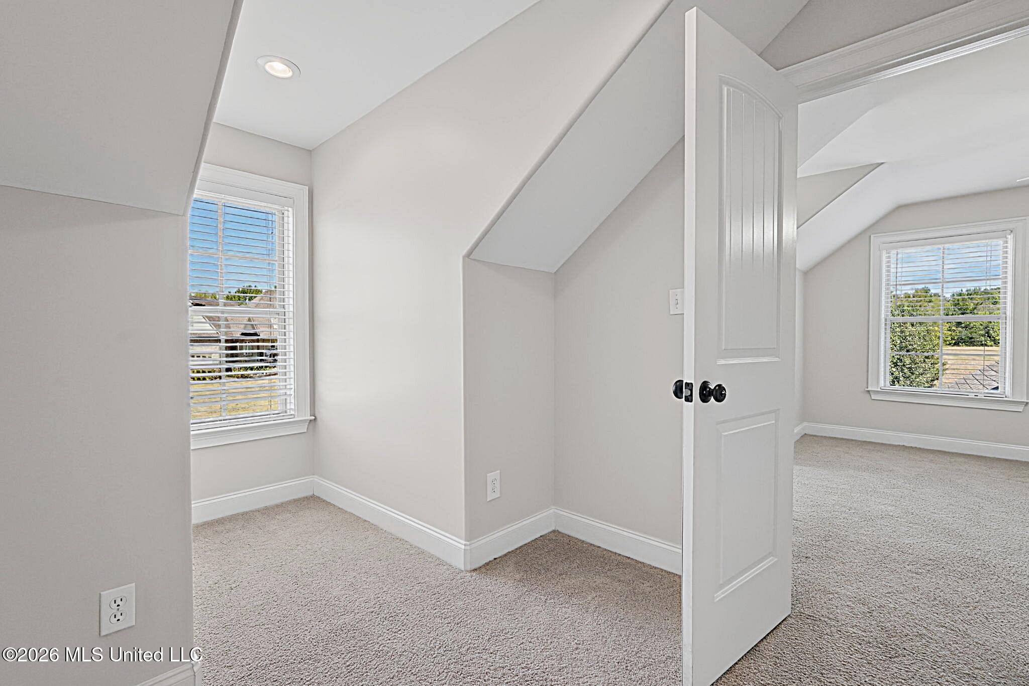 2690 Rodeo Way Property Photo 23