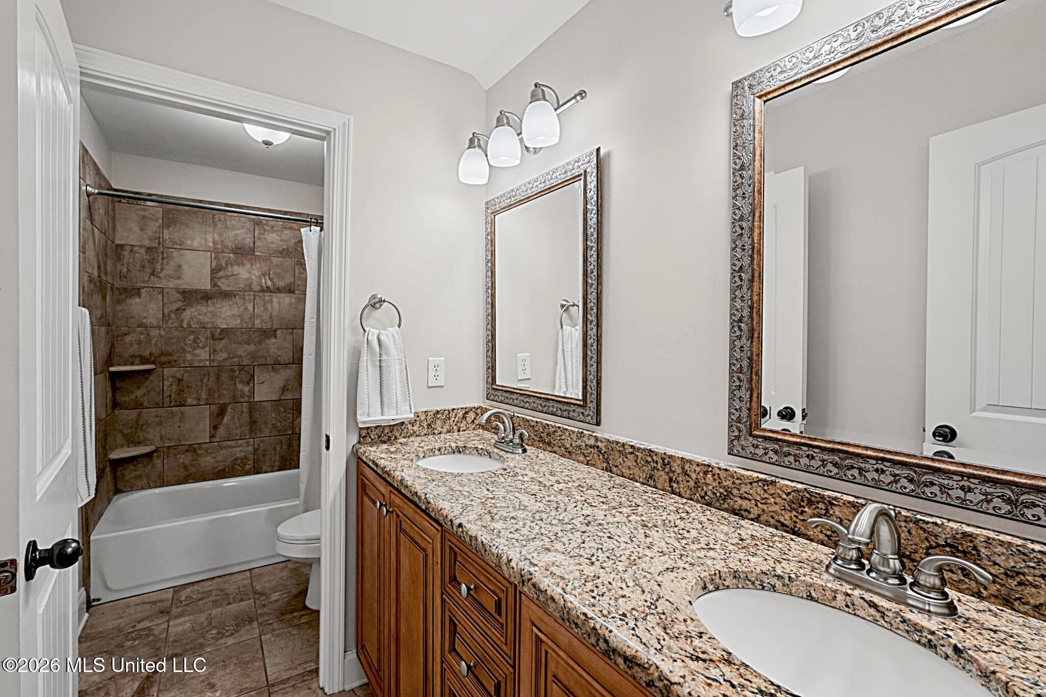 2690 Rodeo Way Property Photo 25